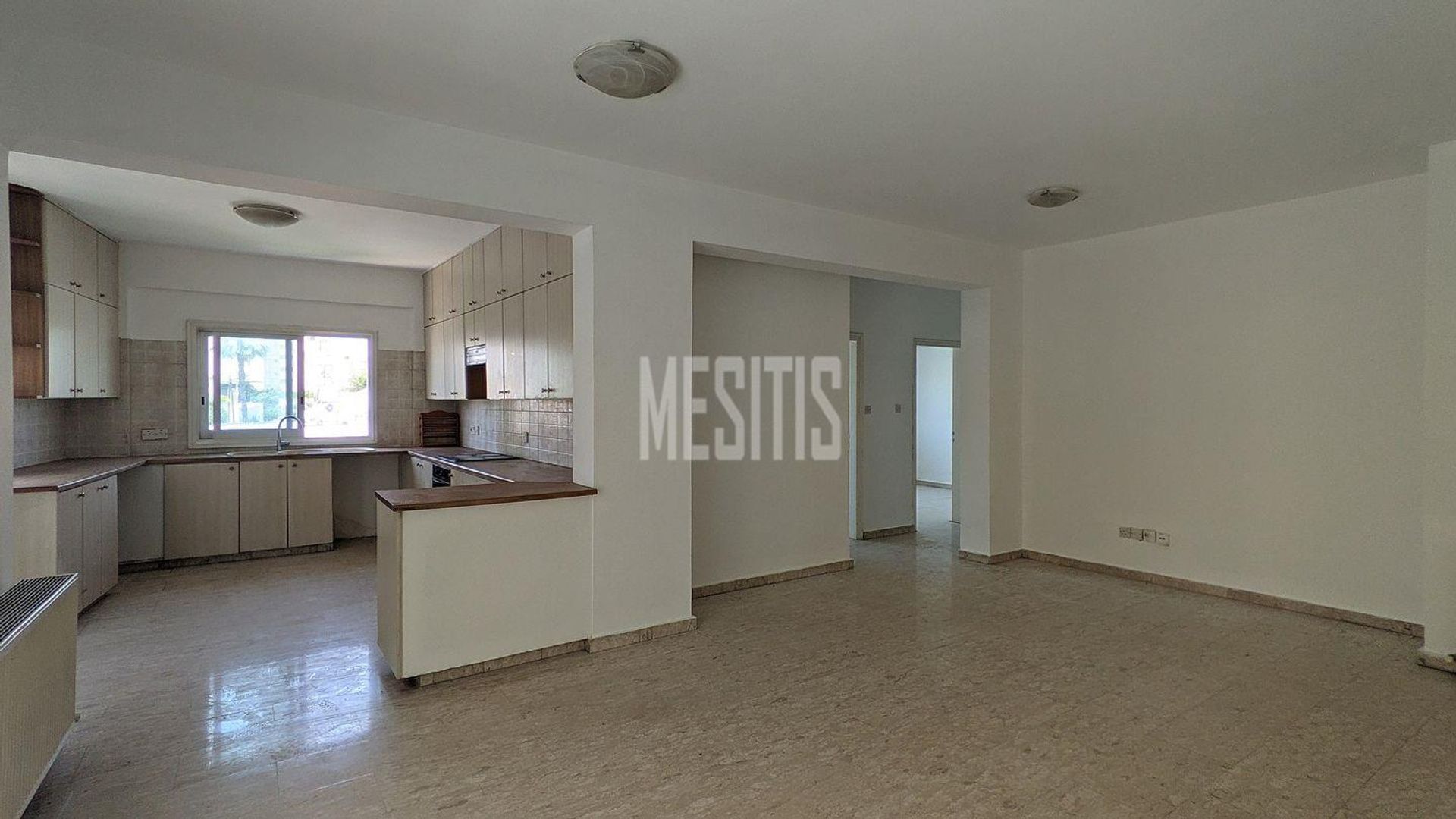 Condominio nel Nicosia, Lefkosia 12683179