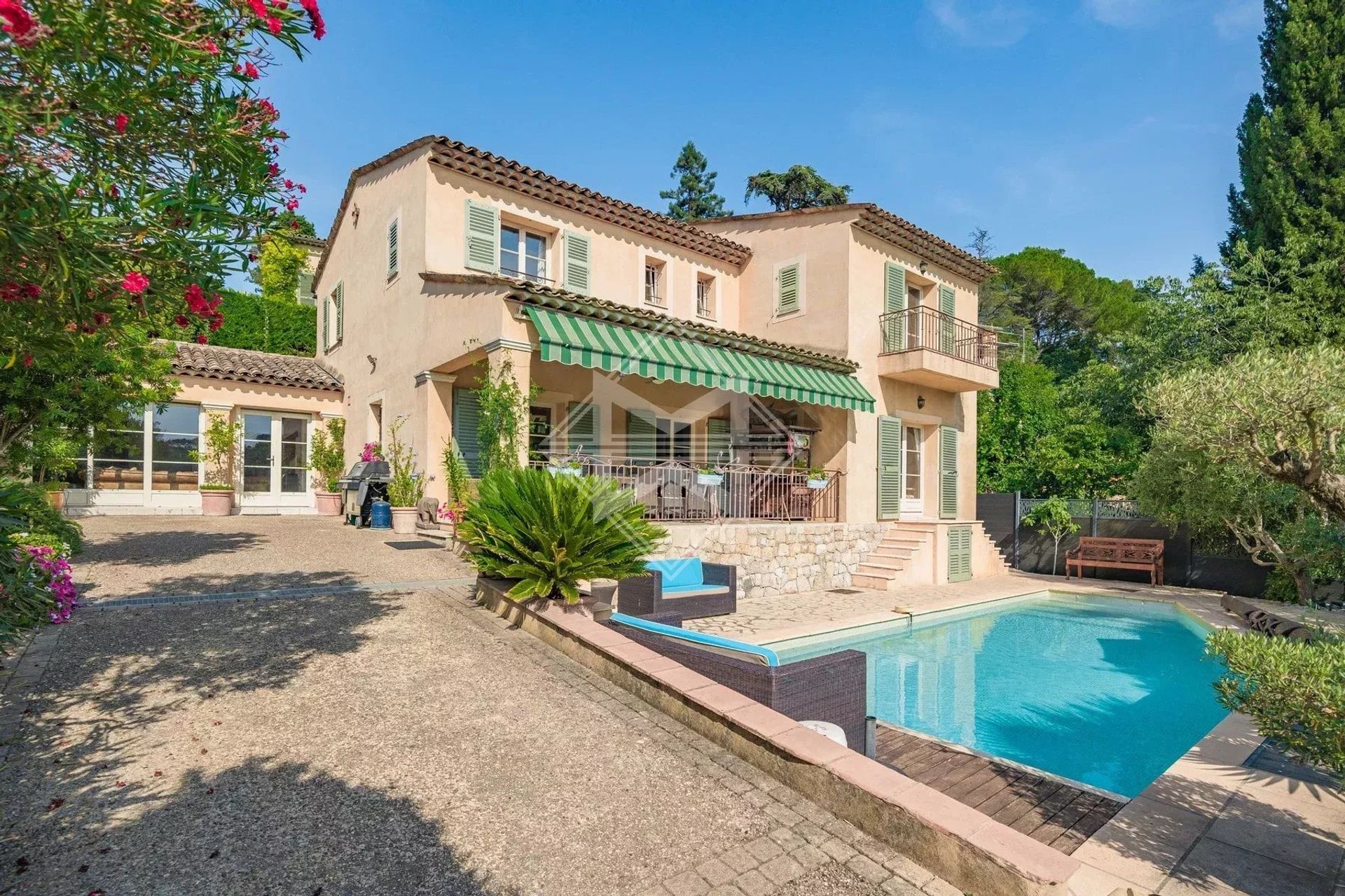 Huis in Valbonne, Provence-Alpes-Côte d'Azur 12683563