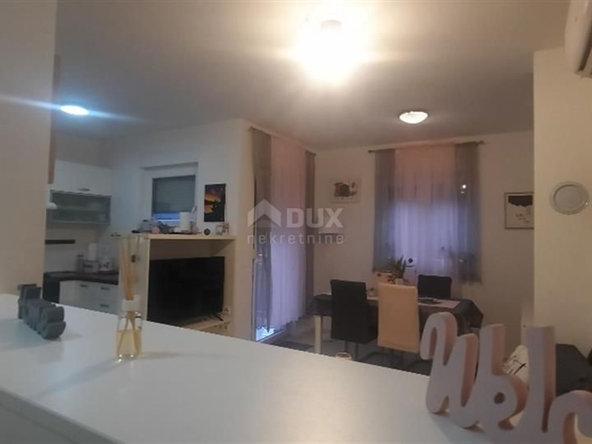 Condominium in Crikvenica, Primorsko-Goranska Zupanija 12683861