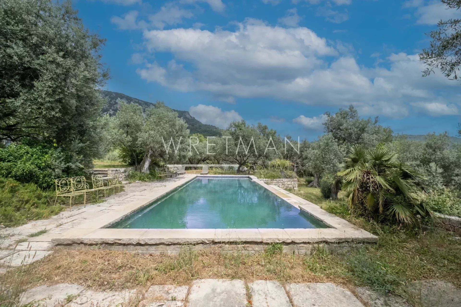 Rumah di Bargemon, Provence-Alpes-Cote d'Azur 12684343