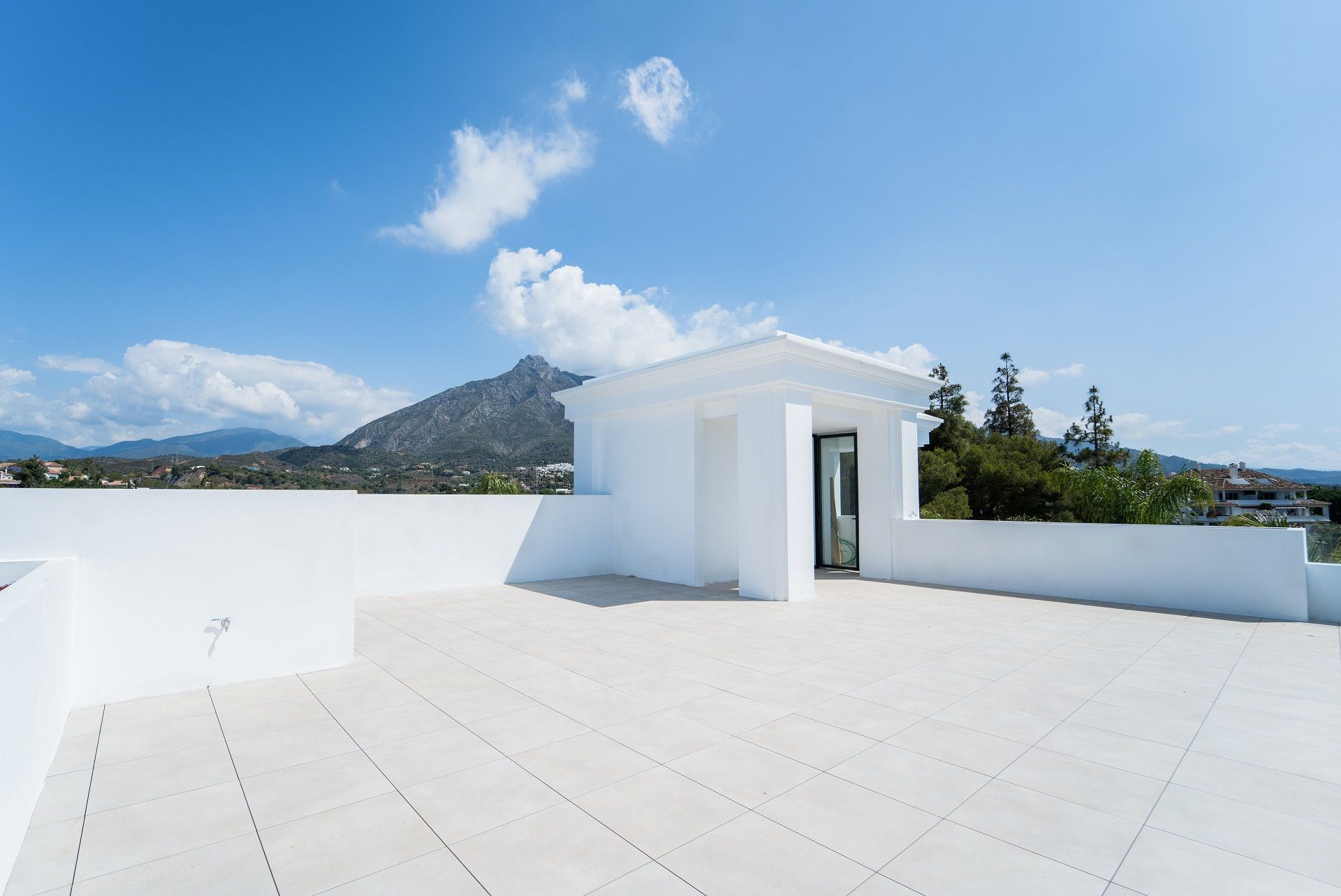 rumah dalam Marbella, Andalucía 12686110