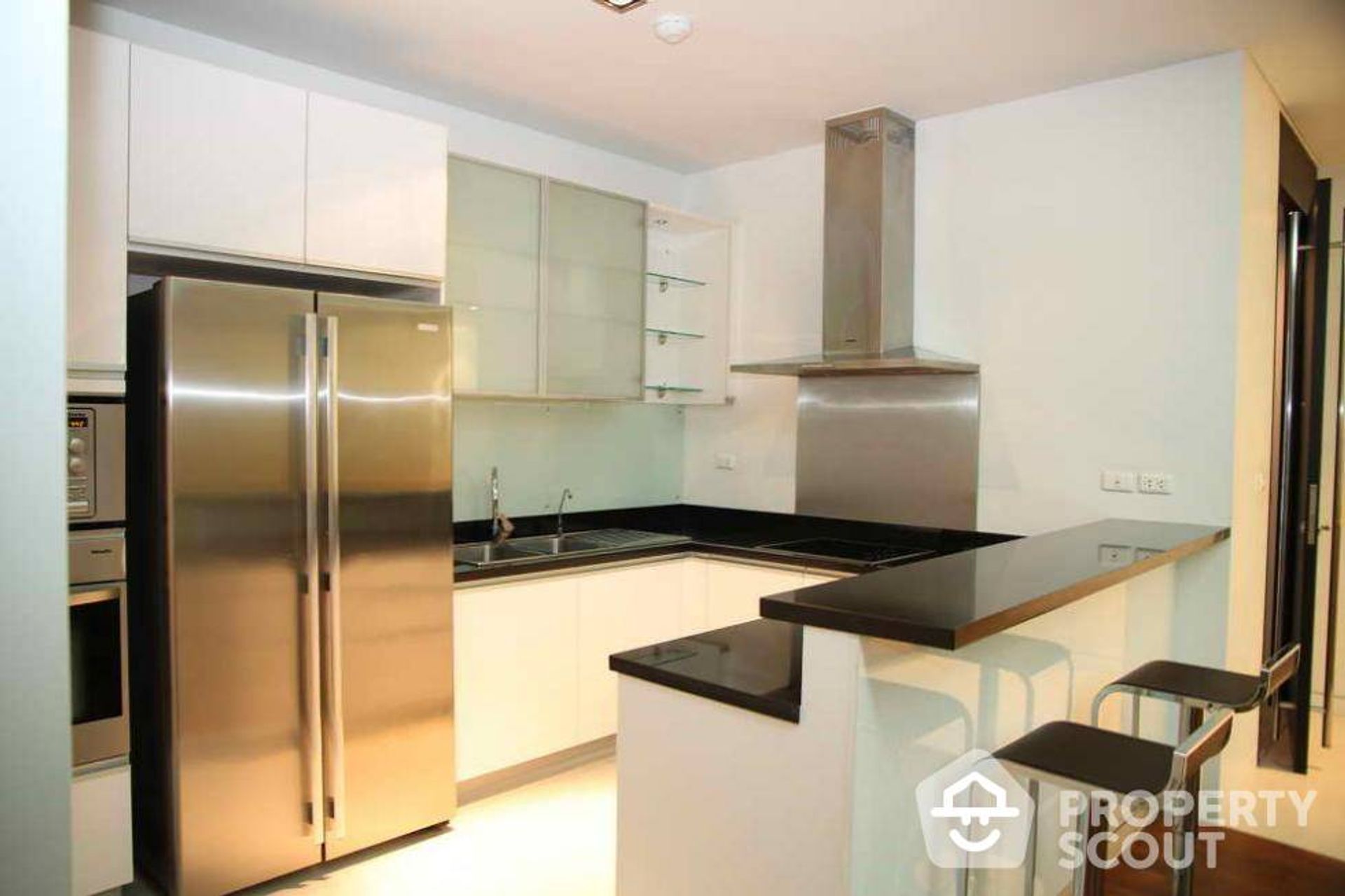 Condominium in , Krung Thep Maha Nakhon 12686536