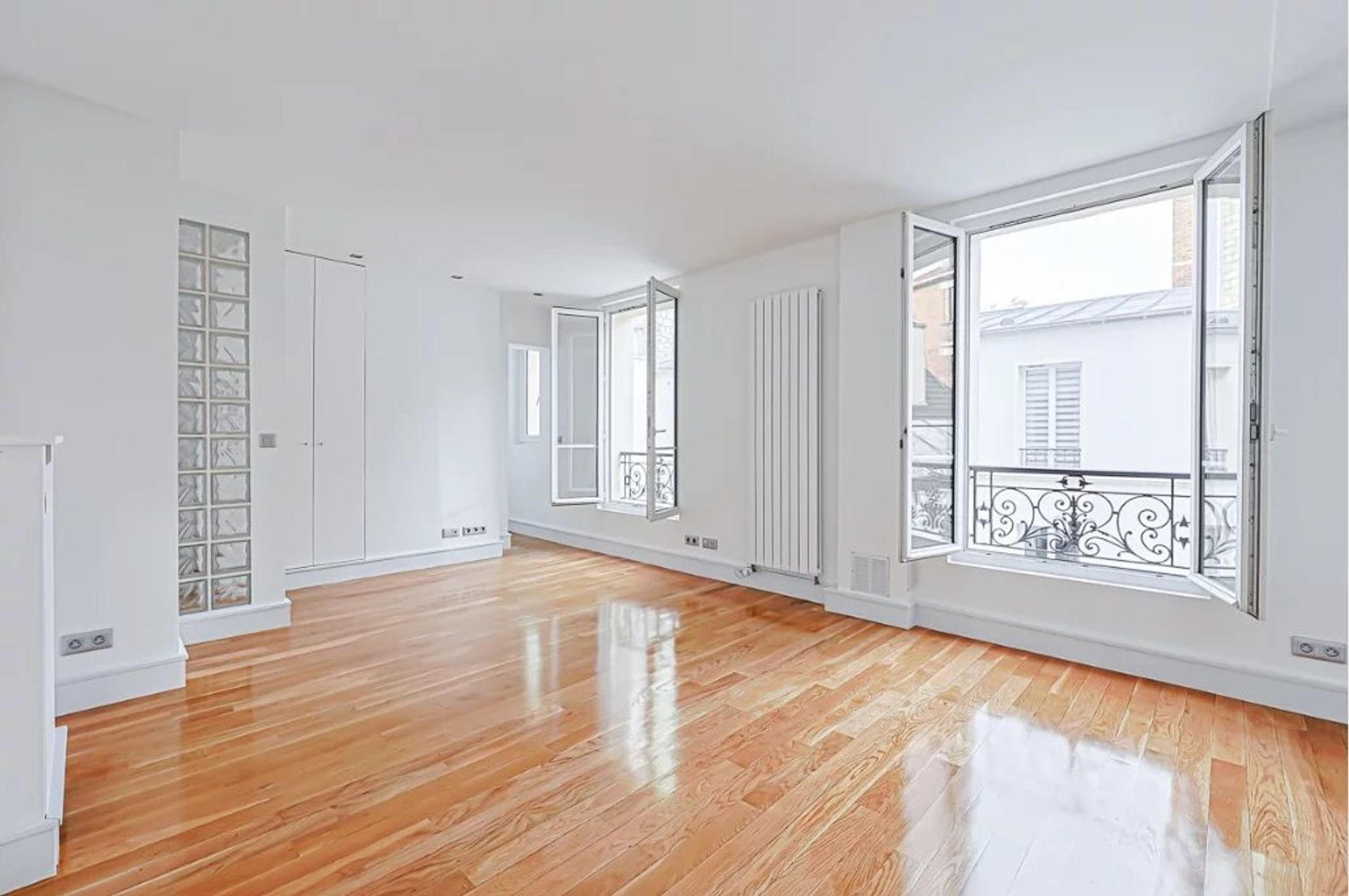 Condominium in Paris 18ème, Paris 12686735