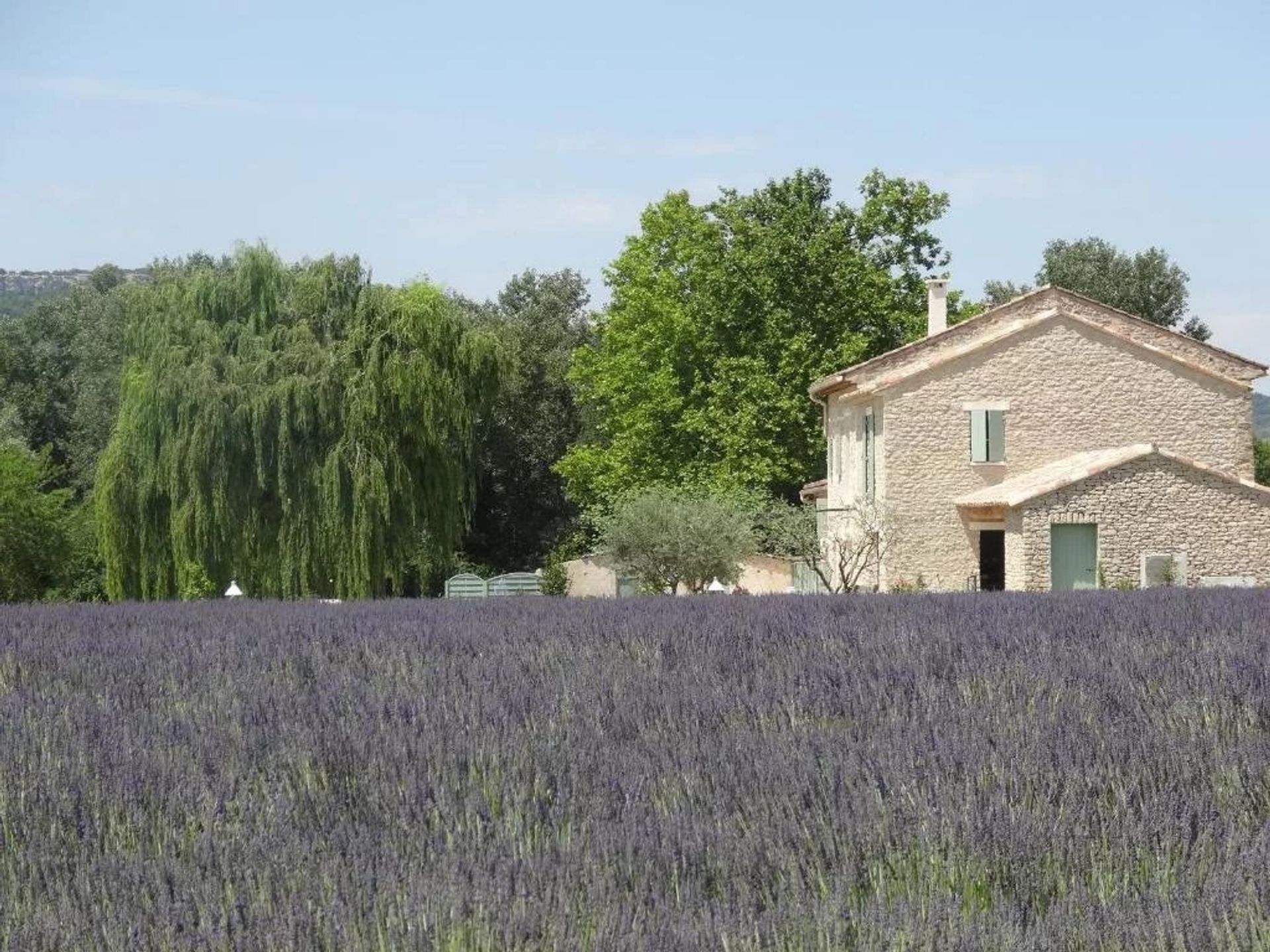 σπίτι σε Gordes, Vaucluse 12686739