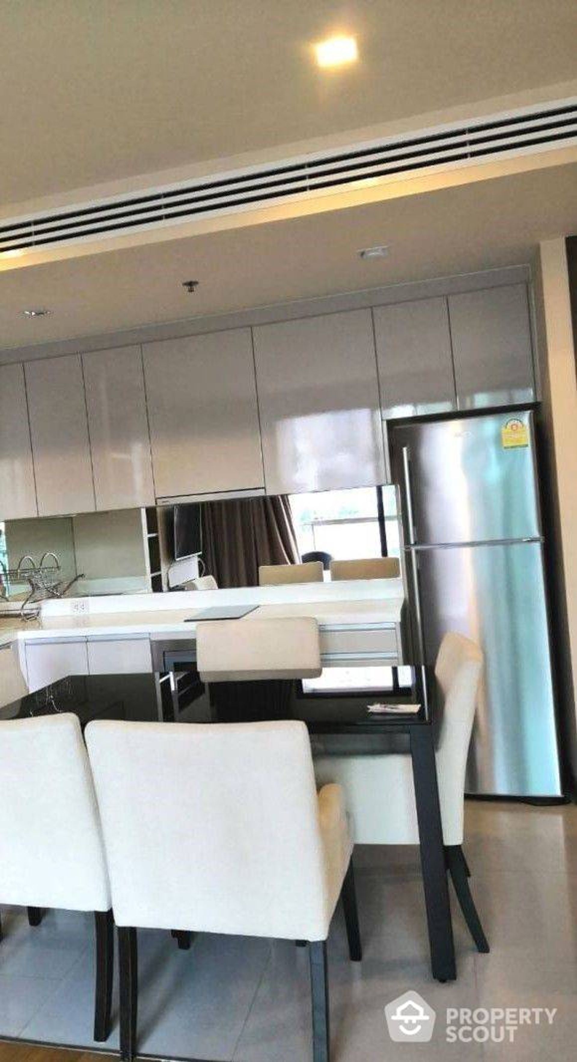 Condominio en Bang Rak, Krung Thep Maha Nakhon 12687234