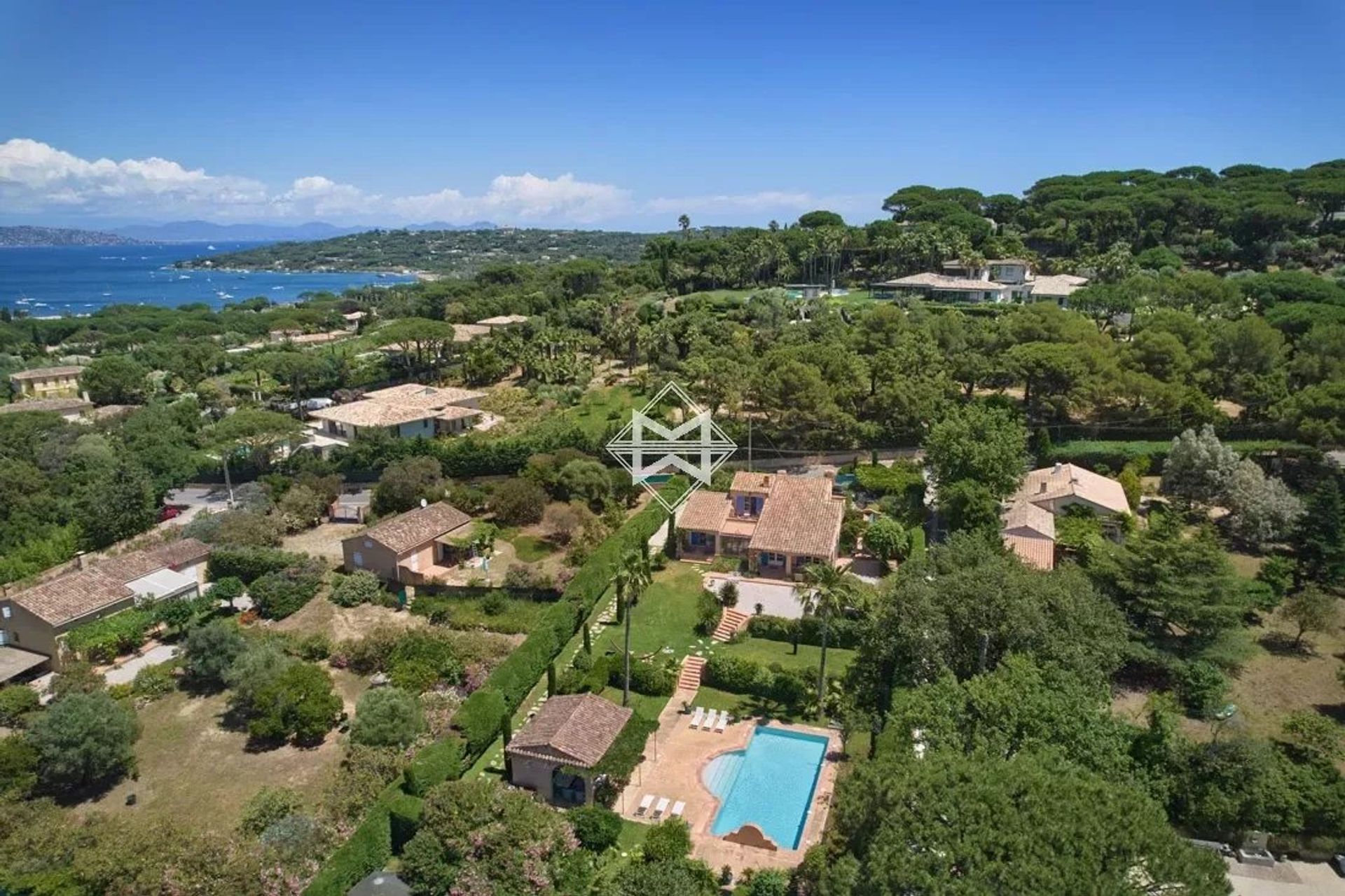 Rumah di Saint-Tropez, Provence-Alpes-Cote d'Azur 12689437