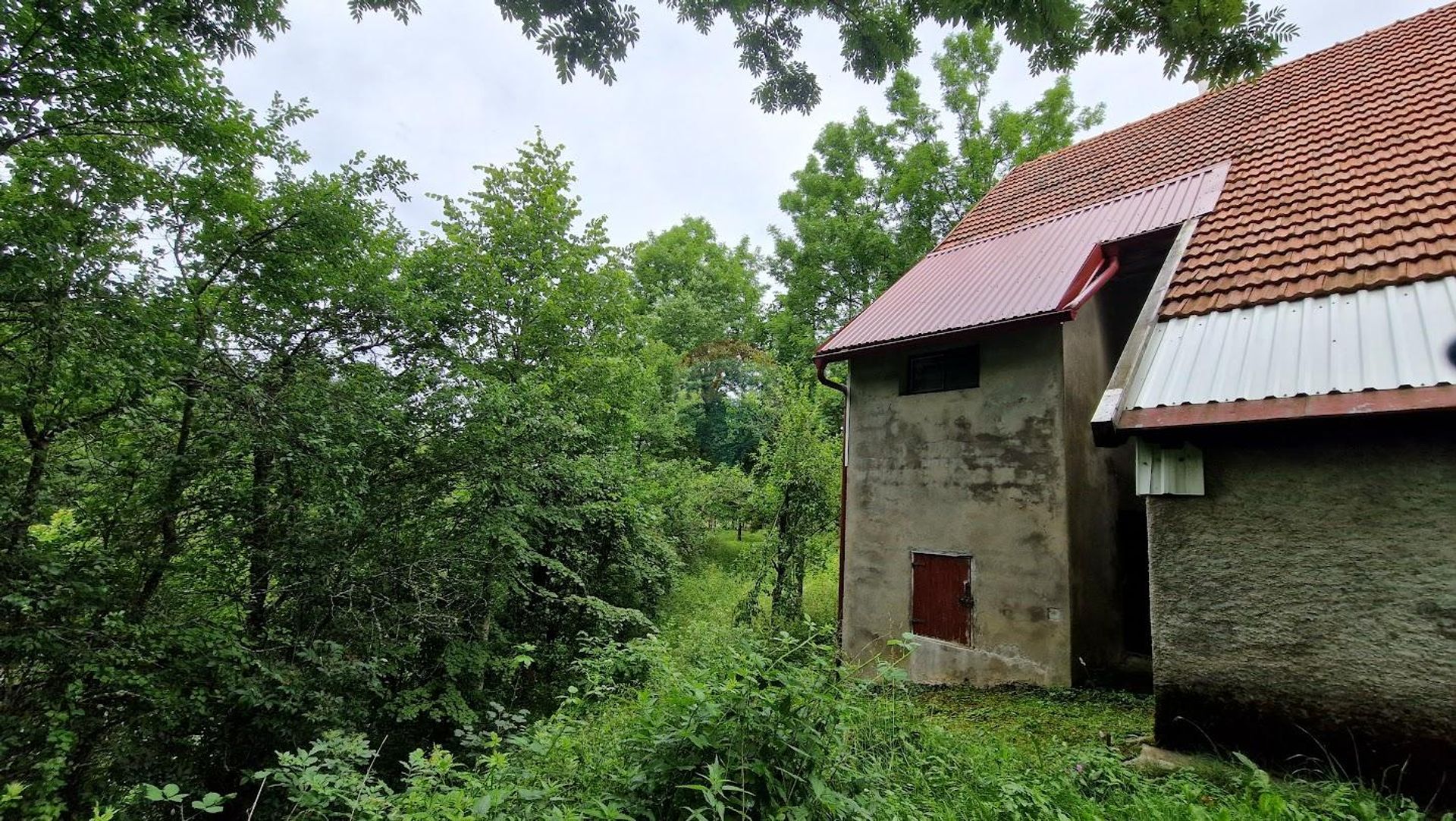 Dom w Ravna Gora, Primorsko-goranska županija 12690322