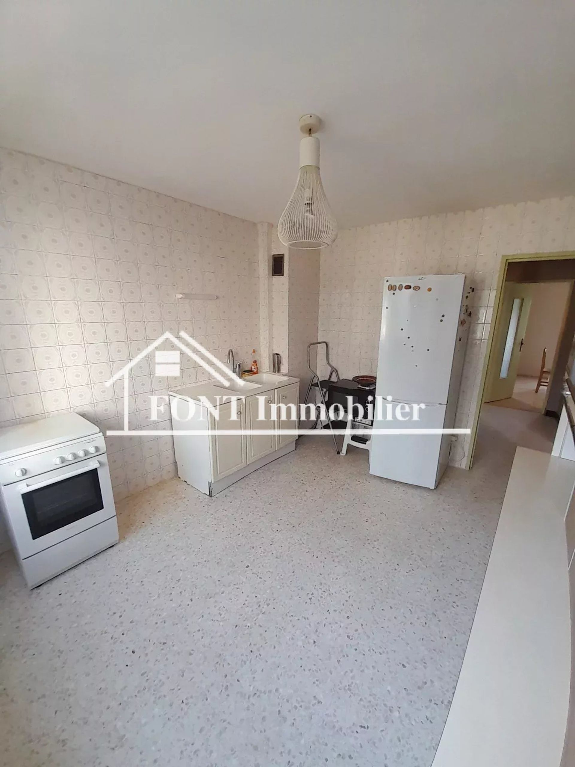 Condominium in Sint-Chamond, Auvergne-Rhône-Alpes 12690389