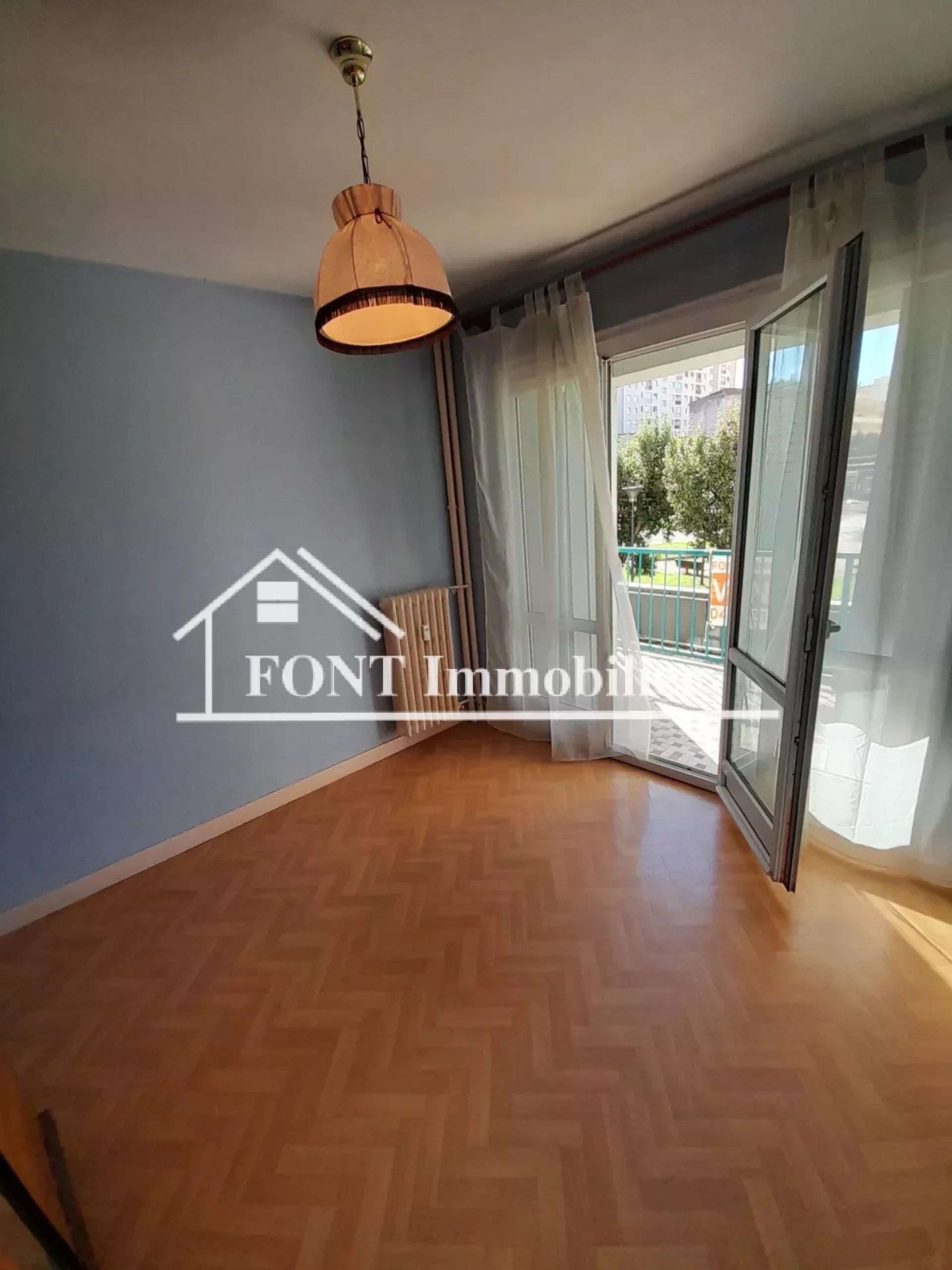 Condominium in Saint-Chamond, Loire 12690389