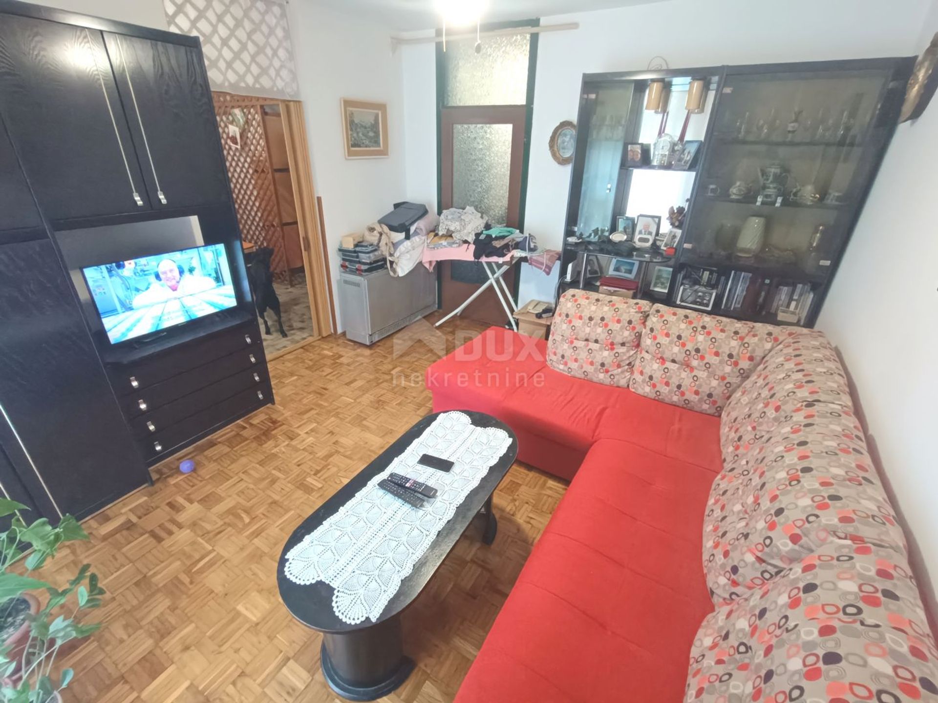 Condominio en Pula, Istarska Županija 12691457