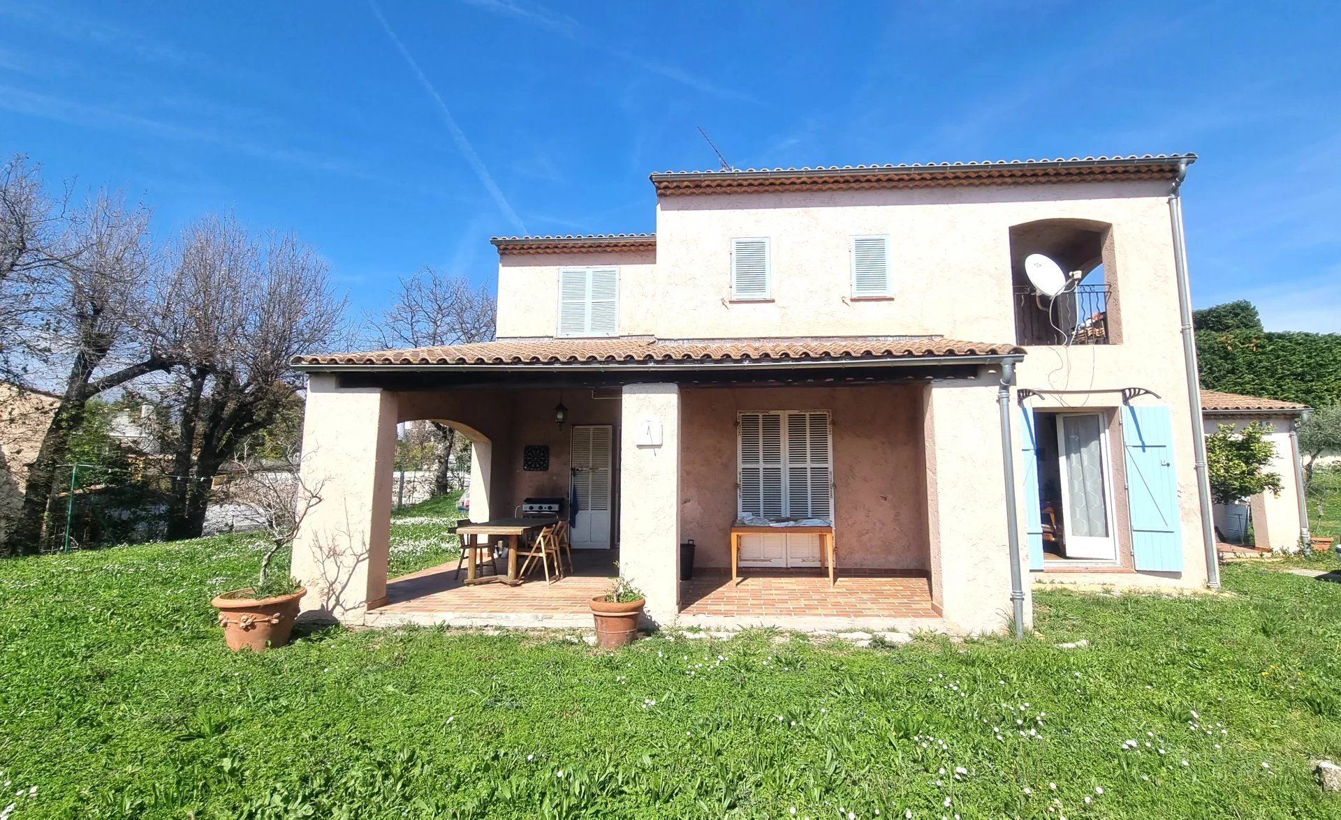 Huis in Villeneuve-Loubet, Alpes-Maritimes 12692019