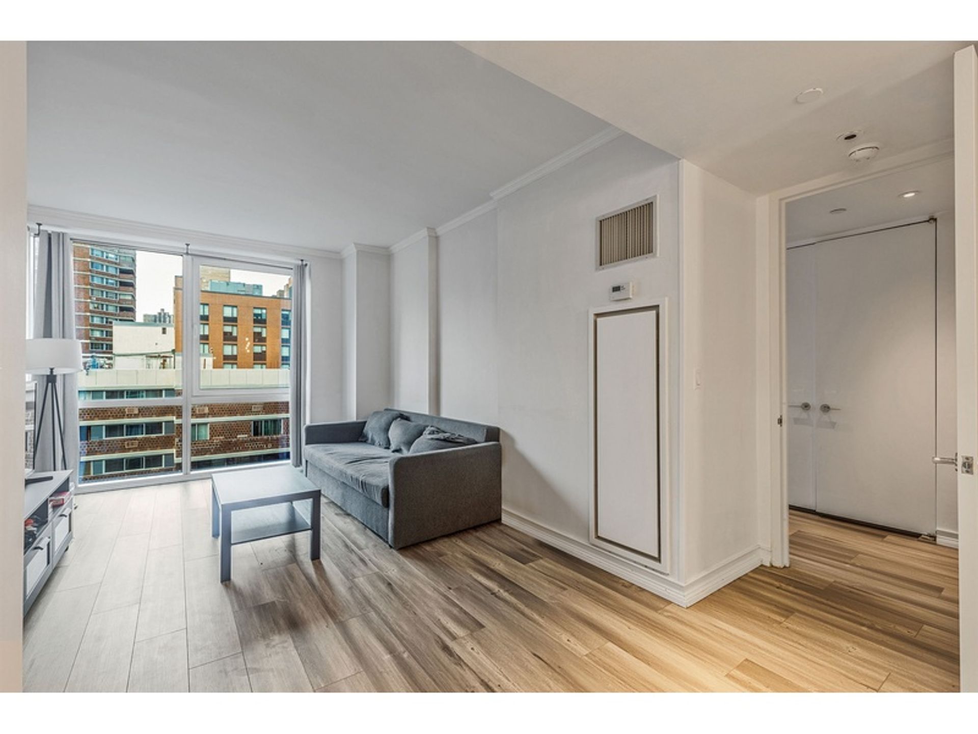 Condominium in New York, New York 12692286