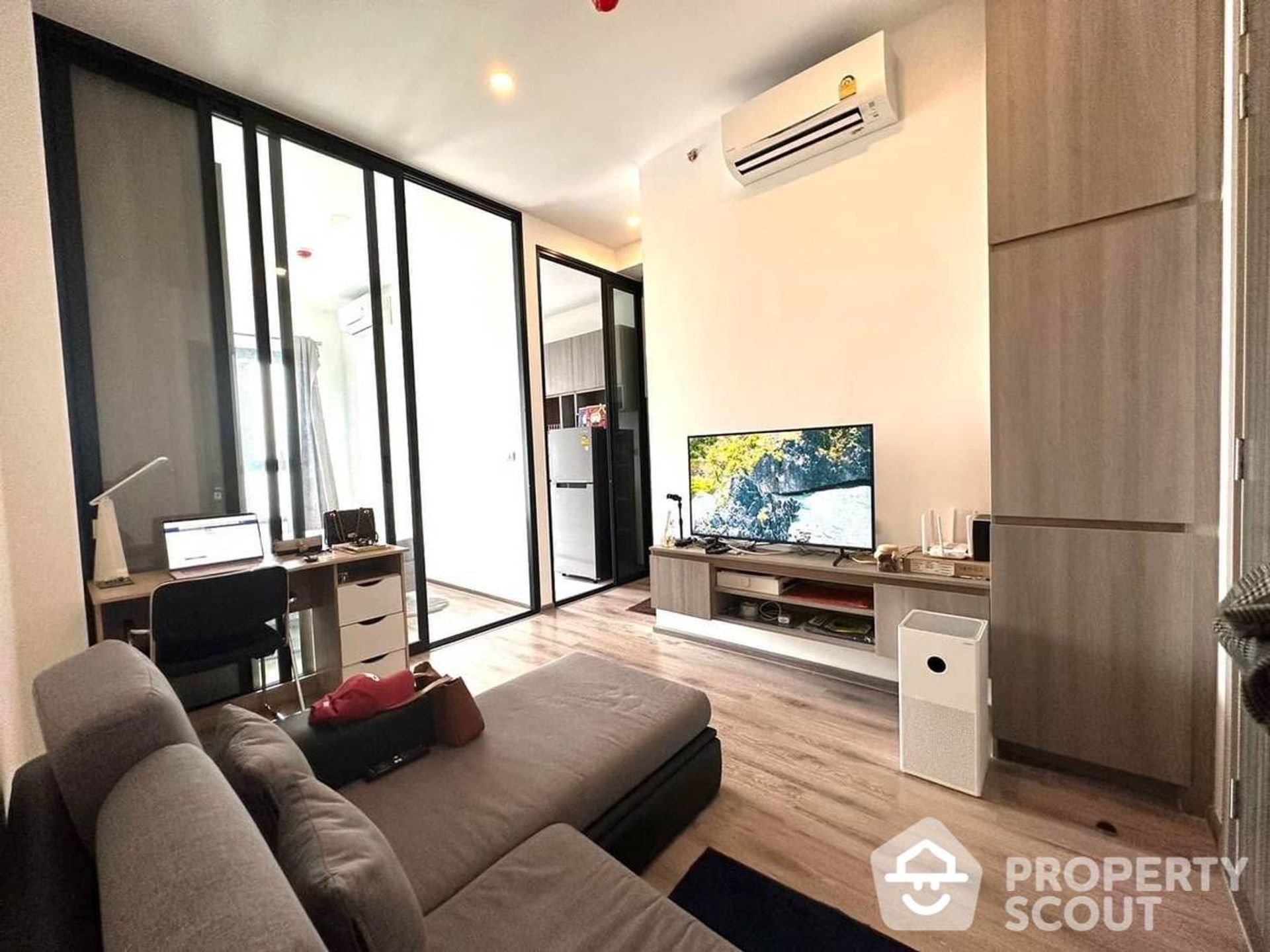 Condominium in Phra Khanong, Krung Thep Maha Nakhon 12692820