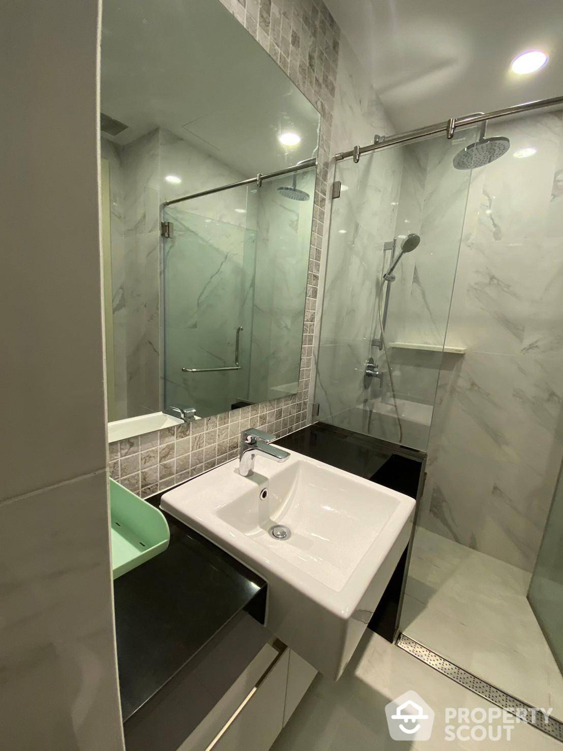 Condominium in Klong San, Krung Thep Maha Nakhon 12692870