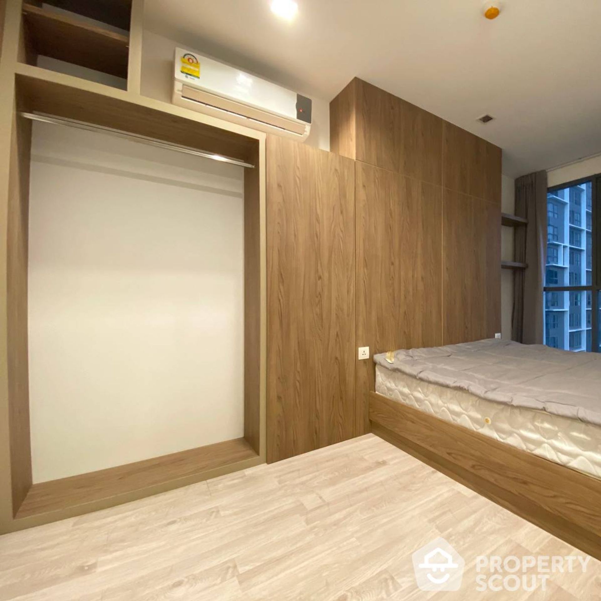 Condominio nel Phra Khanong, Krung Thep Maha Nakhon 12693001