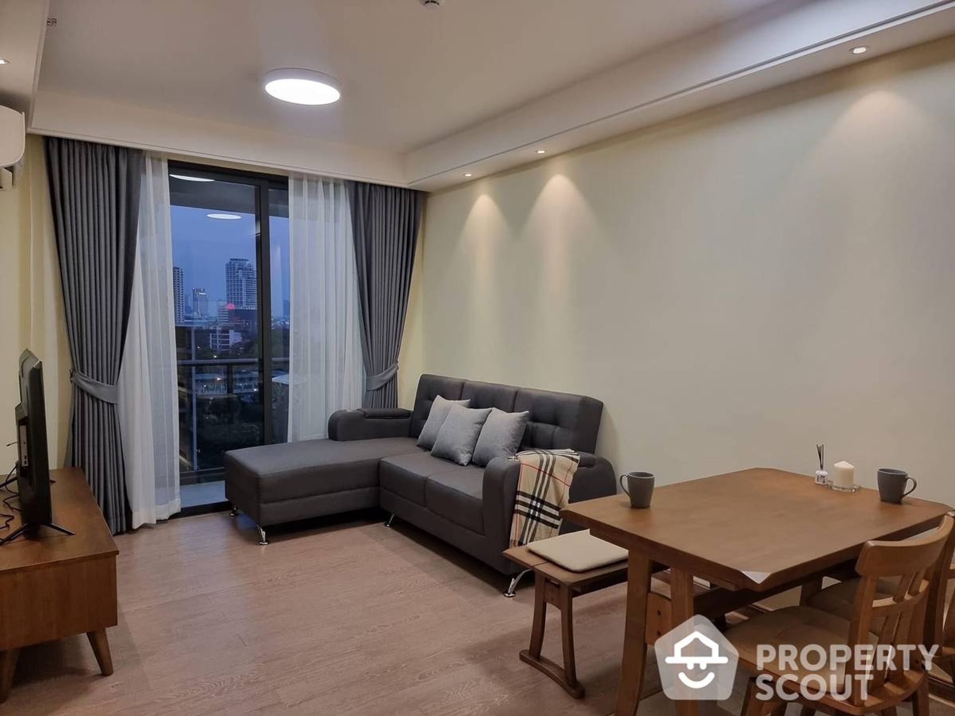 Condominium in Yan Nawa, Krung Thep Maha Nakhon 12693080