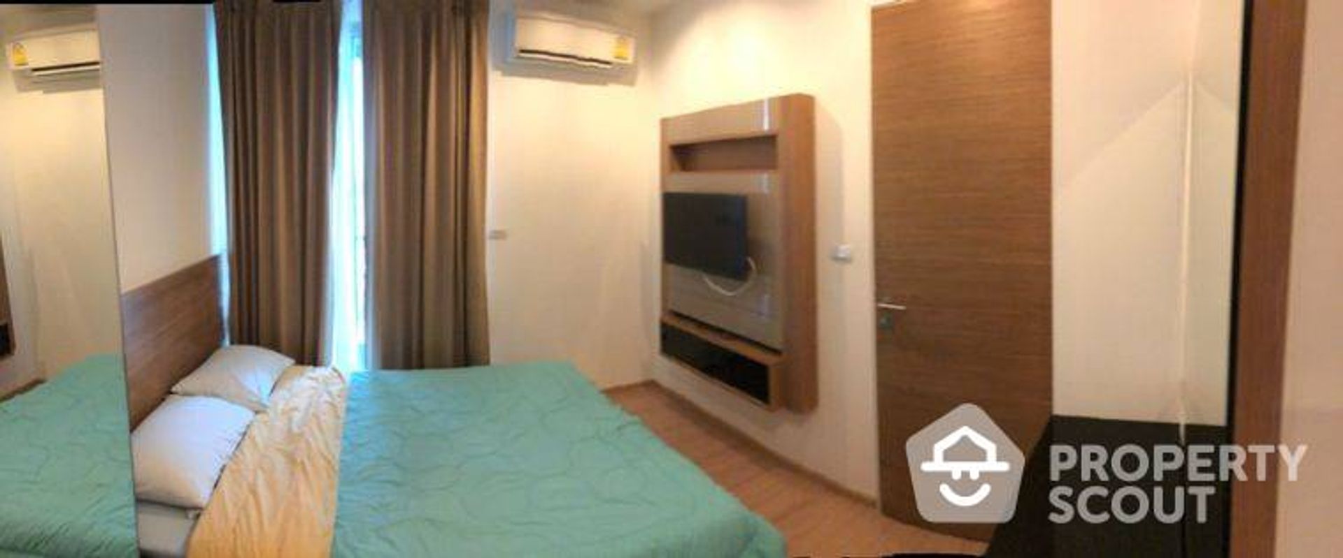 Condominium in Phra Khanong, Krung Thep Maha Nakhon 12693136