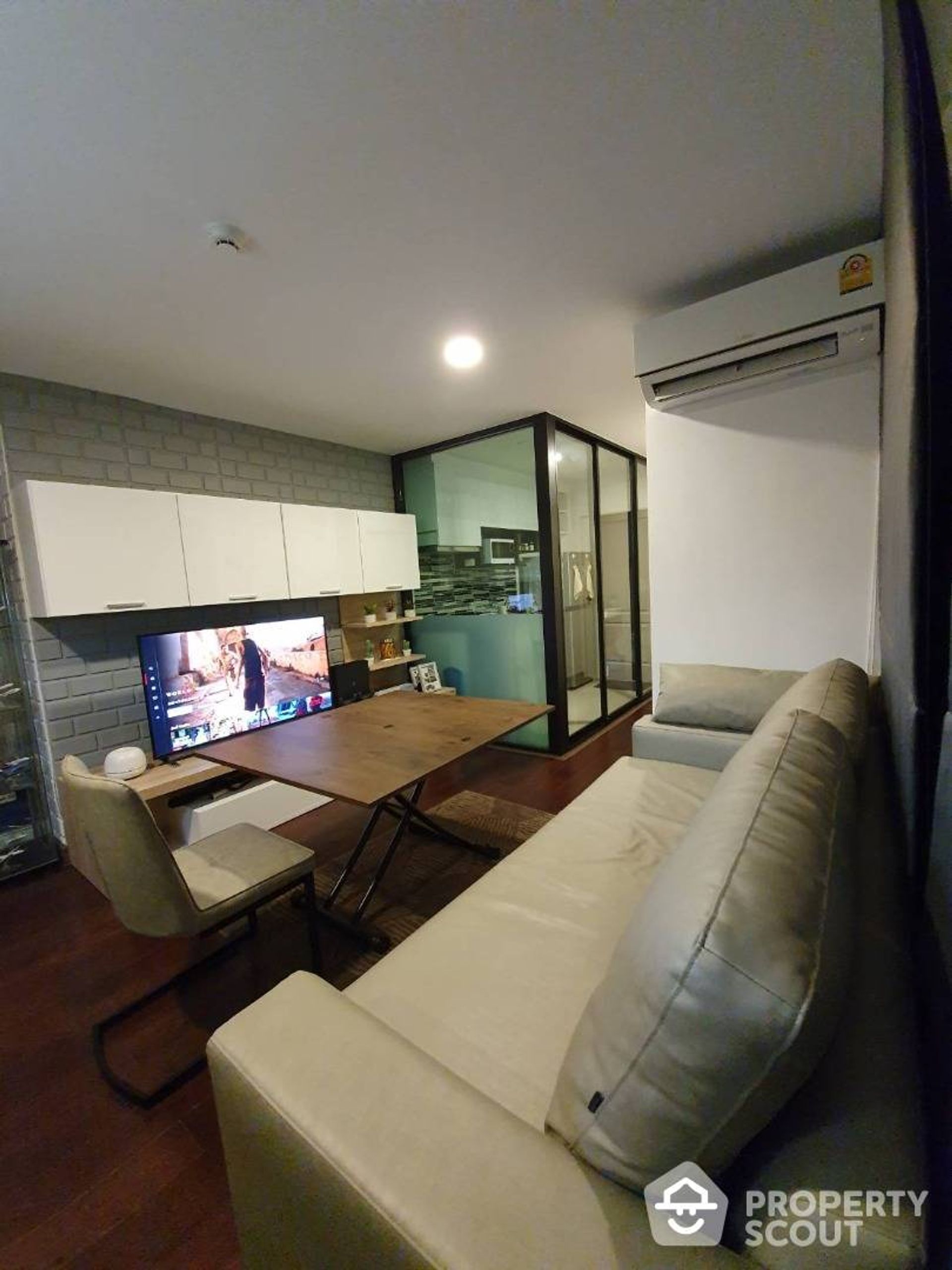 Condominium in , Krung Thep Maha Nakhon 12693248