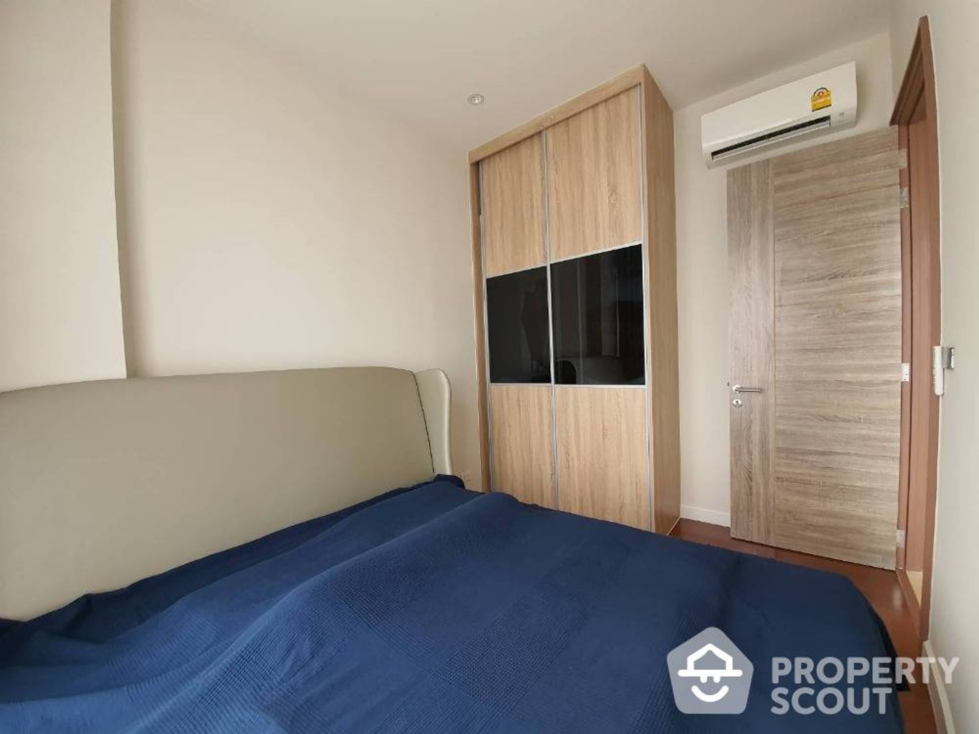 Condominio en Phra Khanong, Krung Thep Maha Nakhon 12693278