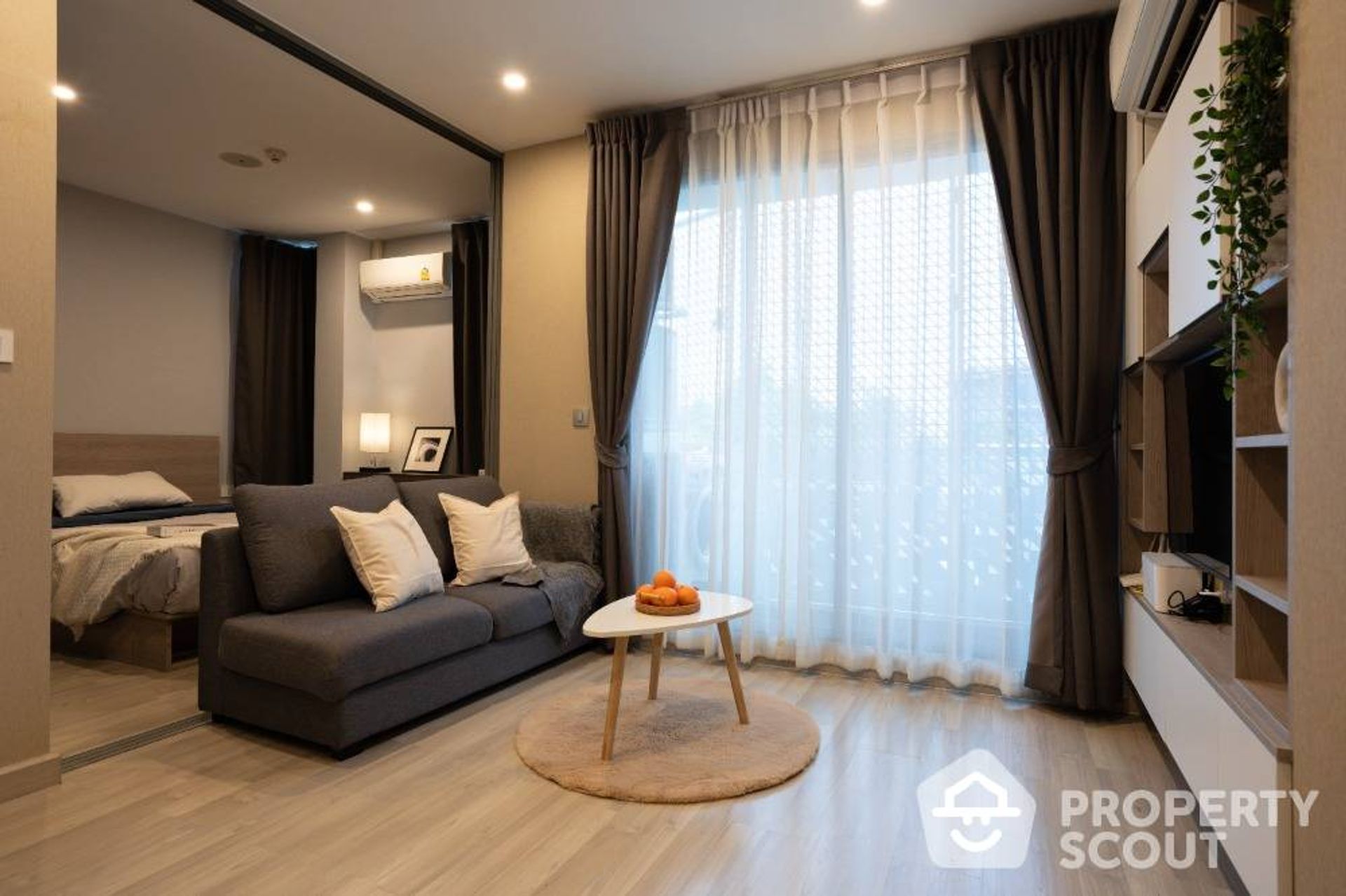 Condominium in Phra Khanong, Krung Thep Maha Nakhon 12693326