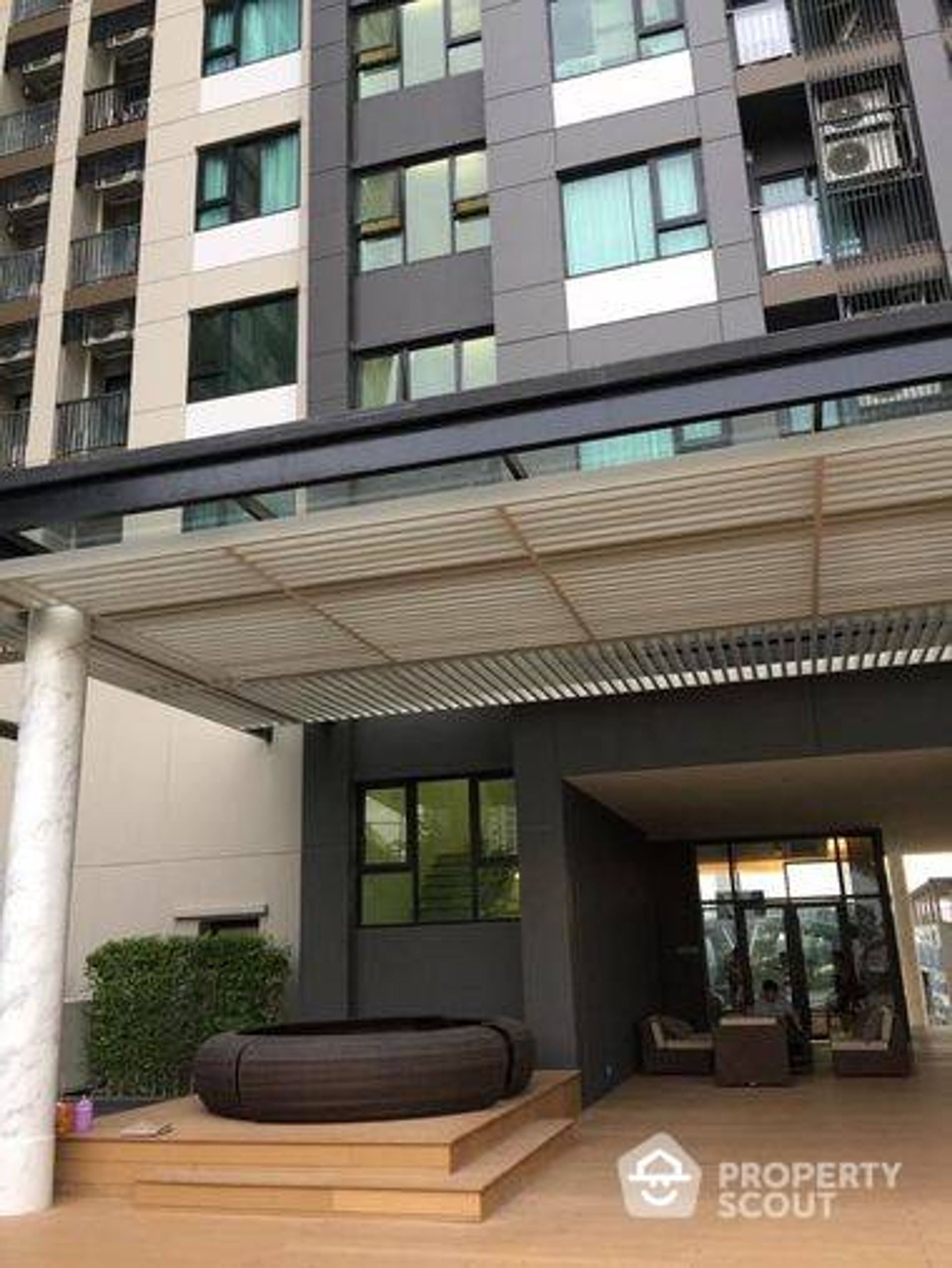 Condominium in , Krung Thep Maha Nakhon 12693345