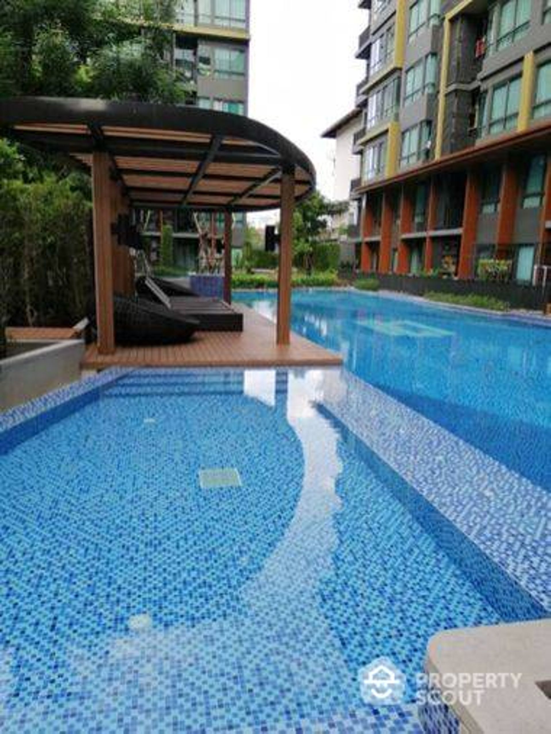 Condominium in , Krung Thep Maha Nakhon 12693583