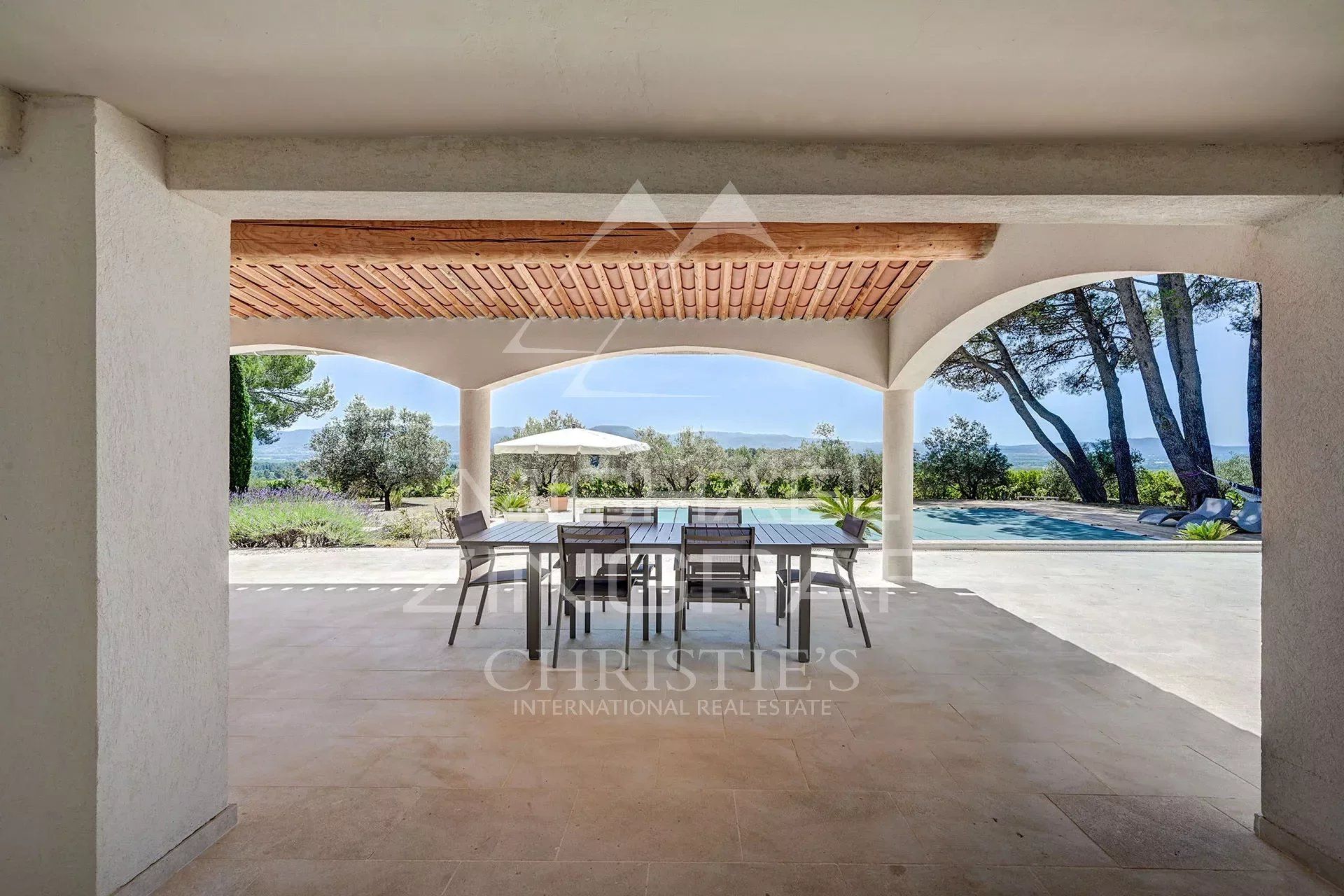 Haus im Lourmarin, Vaucluse 12693680