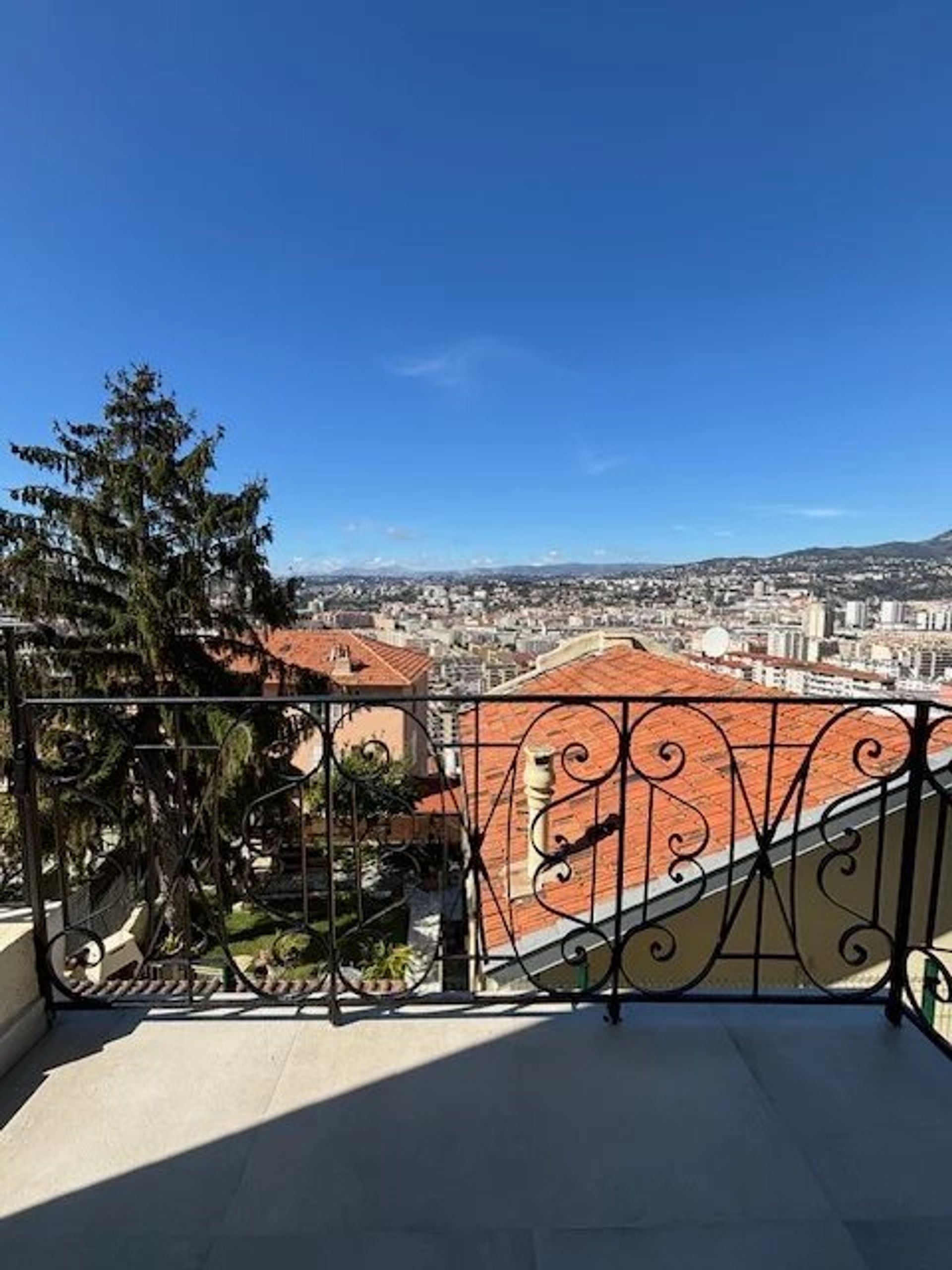 Квартира в Nice, Alpes-Maritimes 12693697