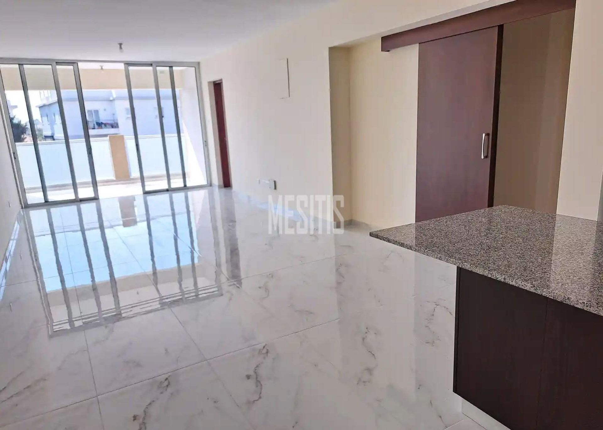 Condominio nel Nicosia, Lefkosia 12695071