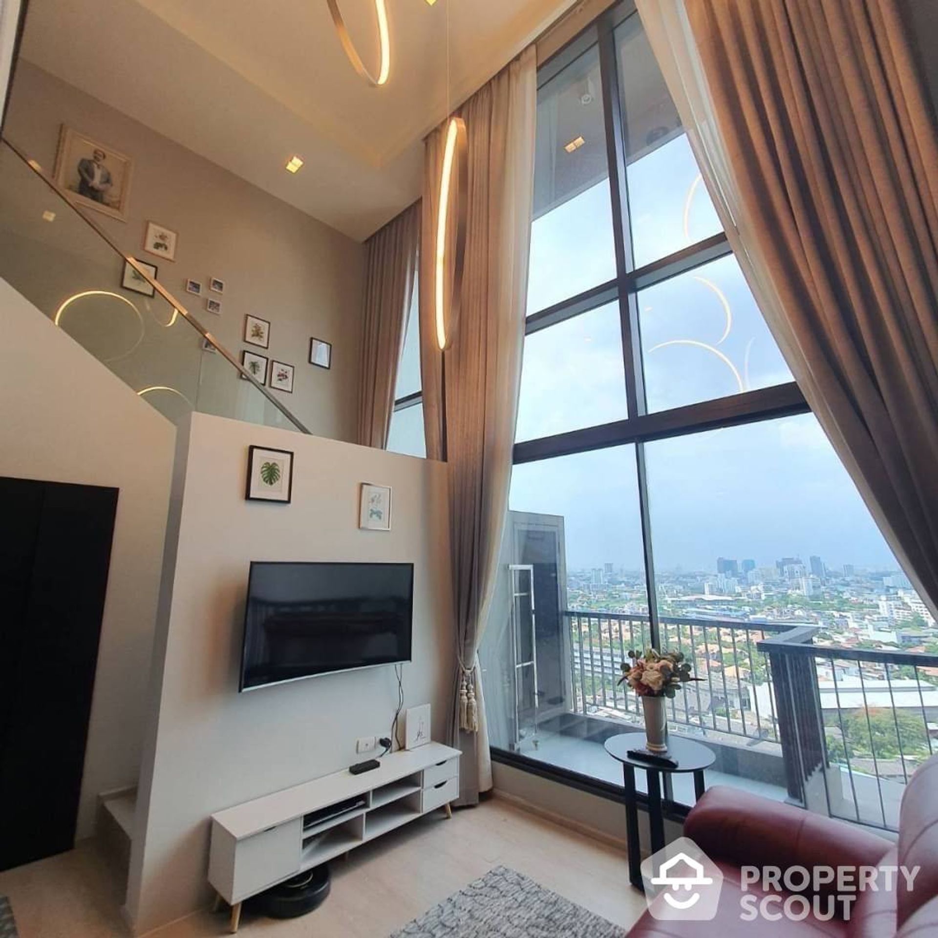 Condominium in Watthana, Krung Thep Maha Nakhon 12695343