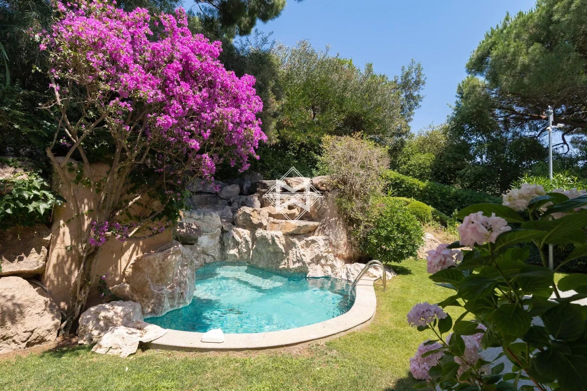 casa en Ramatuelle, Provence-Alpes-Cote d'Azur 12695501