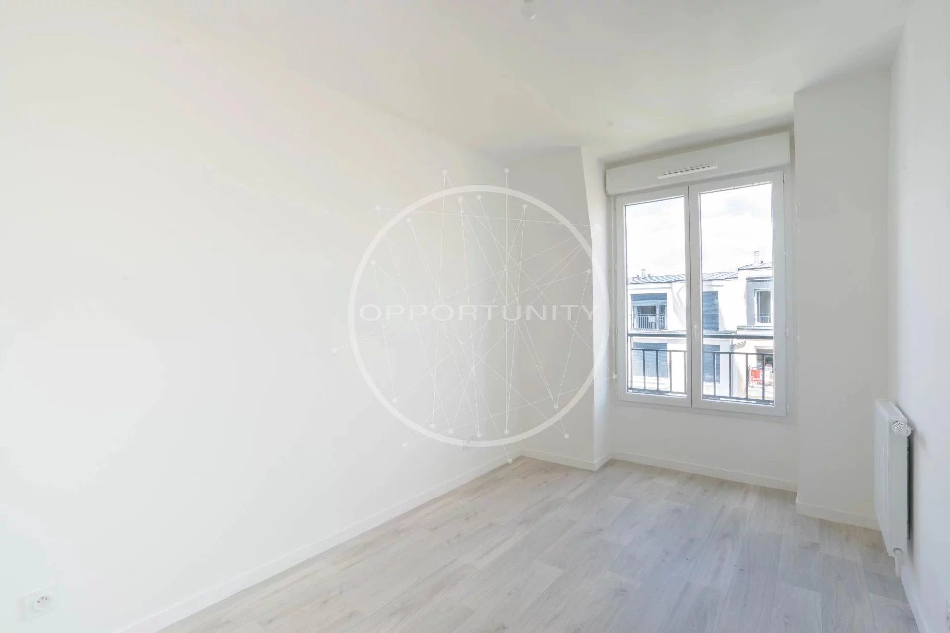 Condominio en Le Blanc-Mesnil, Ile-de-France 12697148