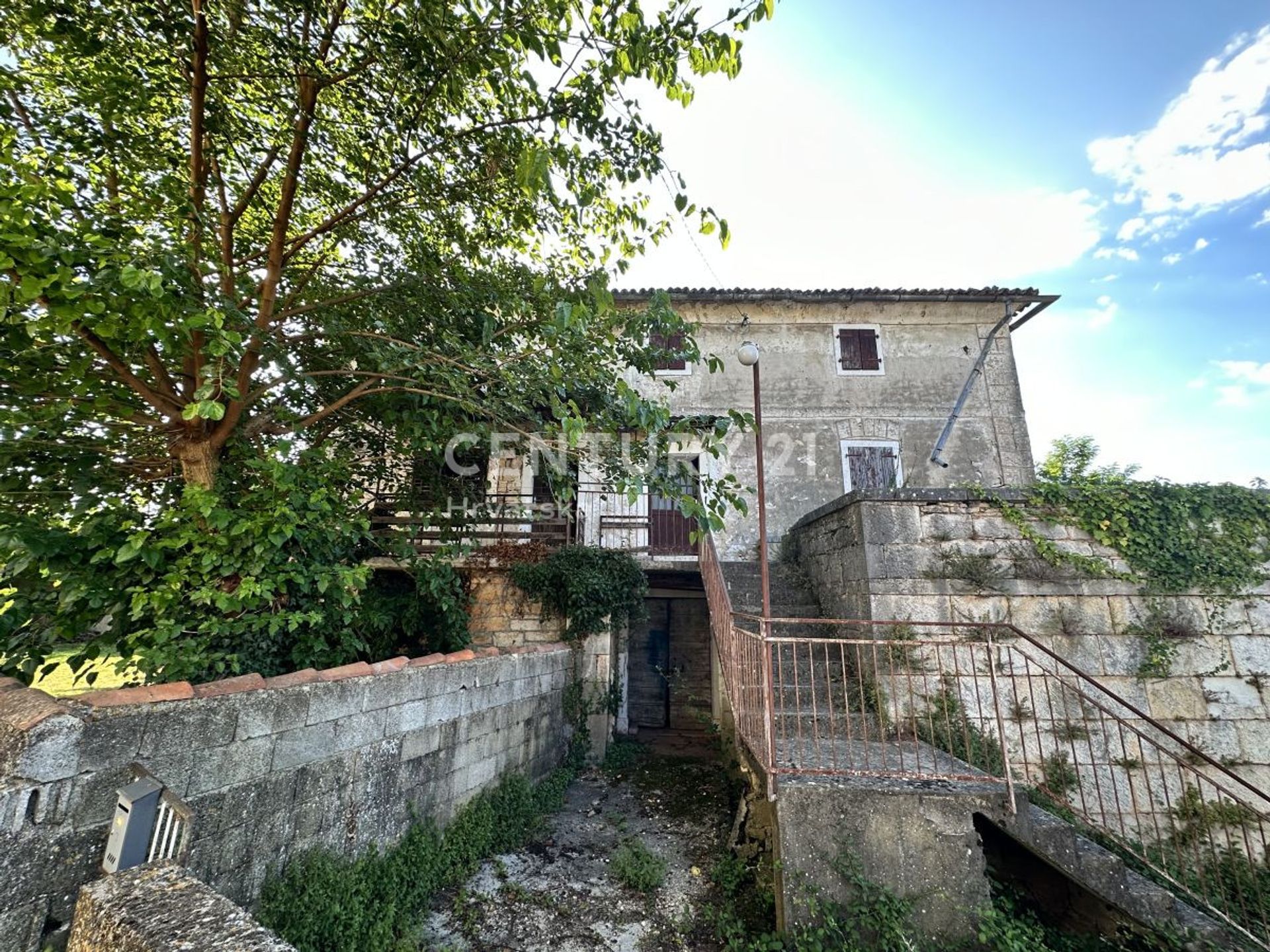 rumah dalam Višnjan, Istria County 12697250