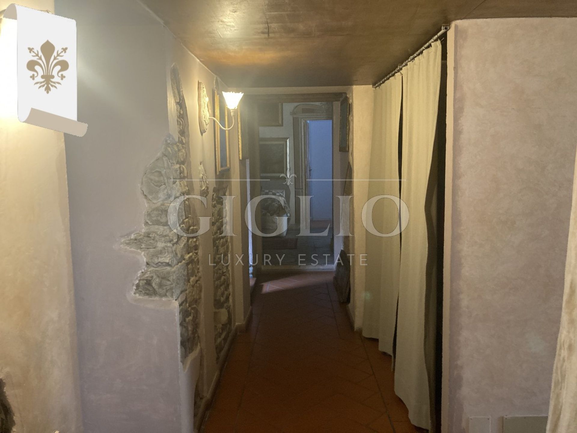 Condominio nel Firenze, Via dei Renai 12698027