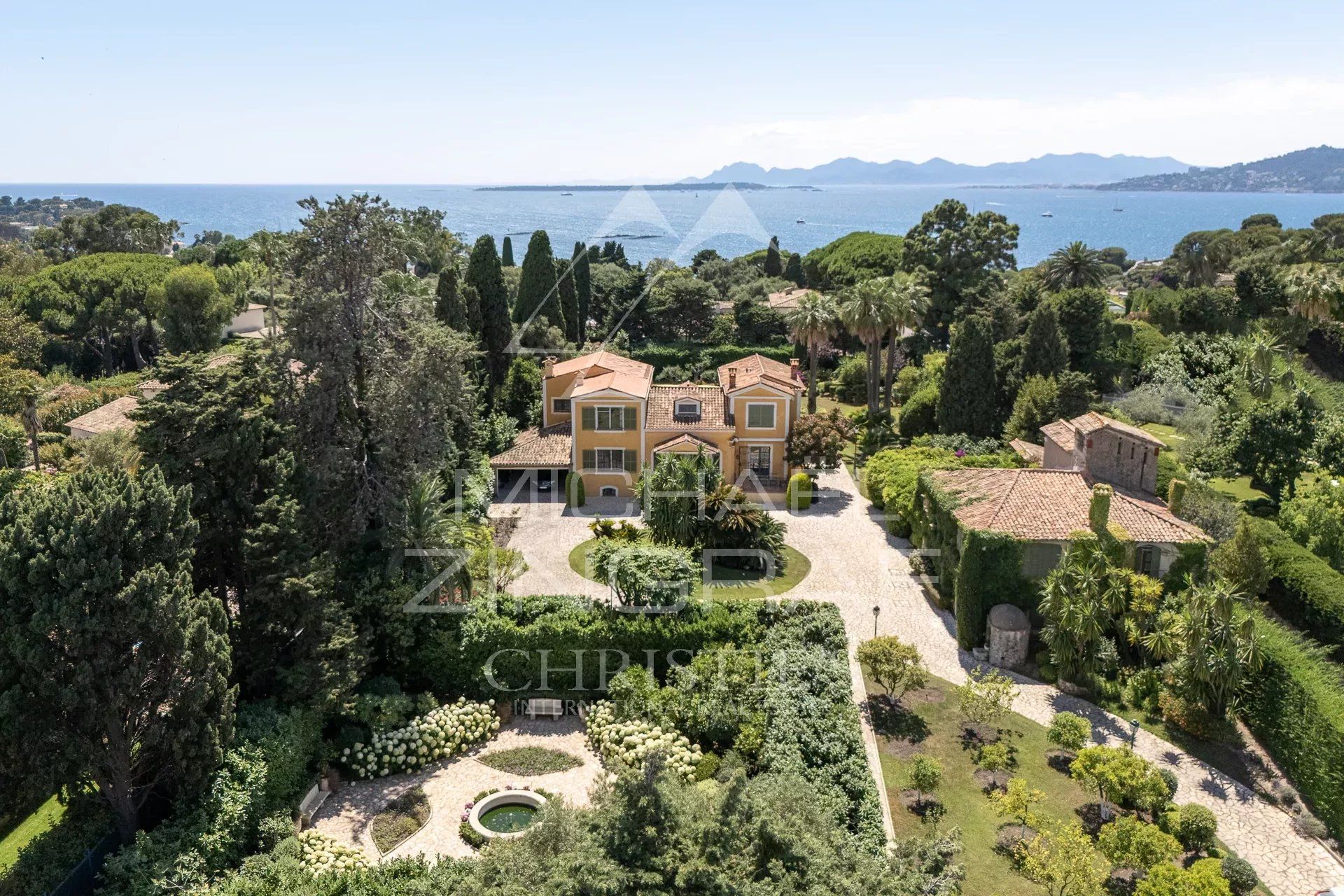 casa en Antibes, Alpes-Maritimes 12698725