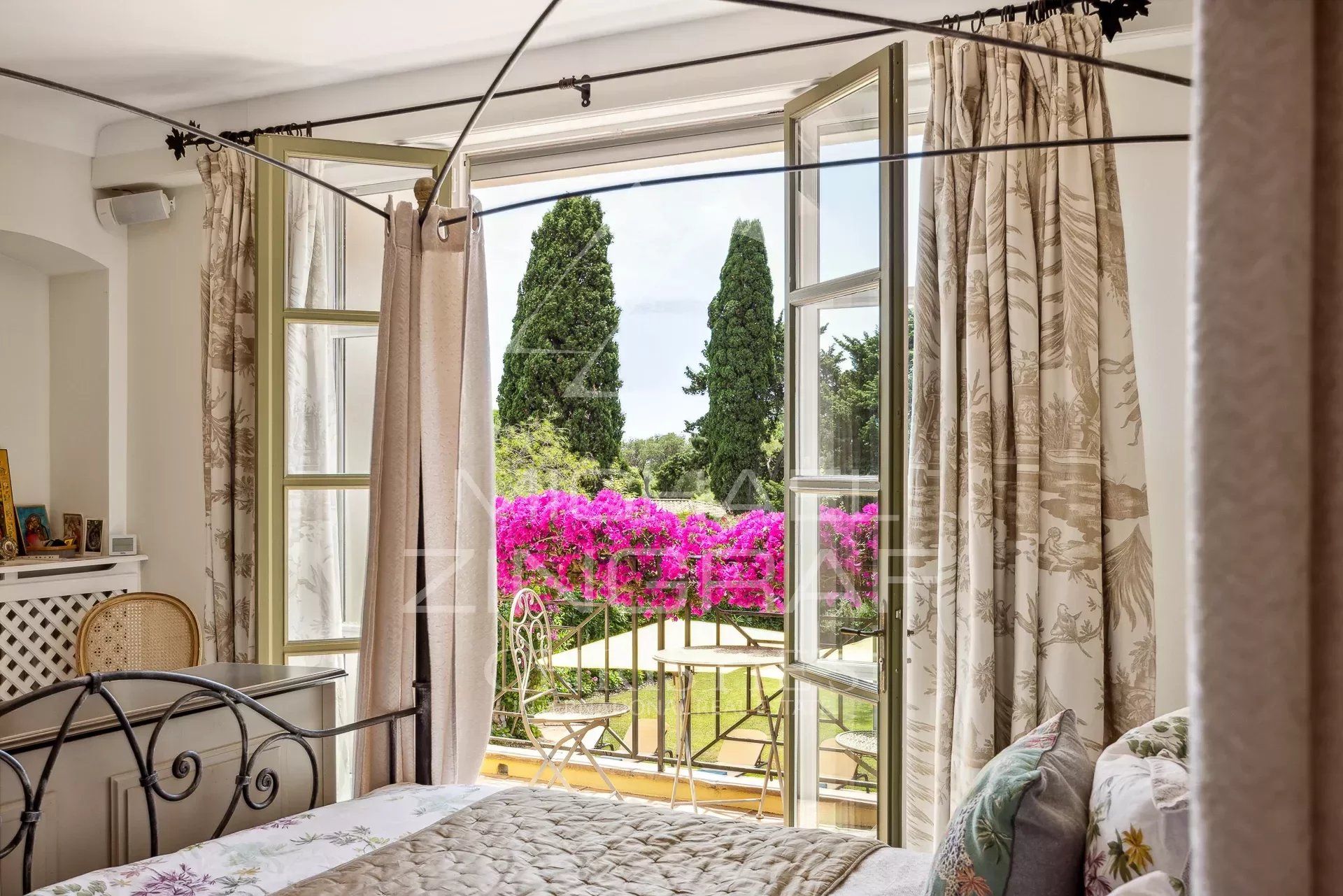 casa en Antibes, Alpes-Maritimes 12698725