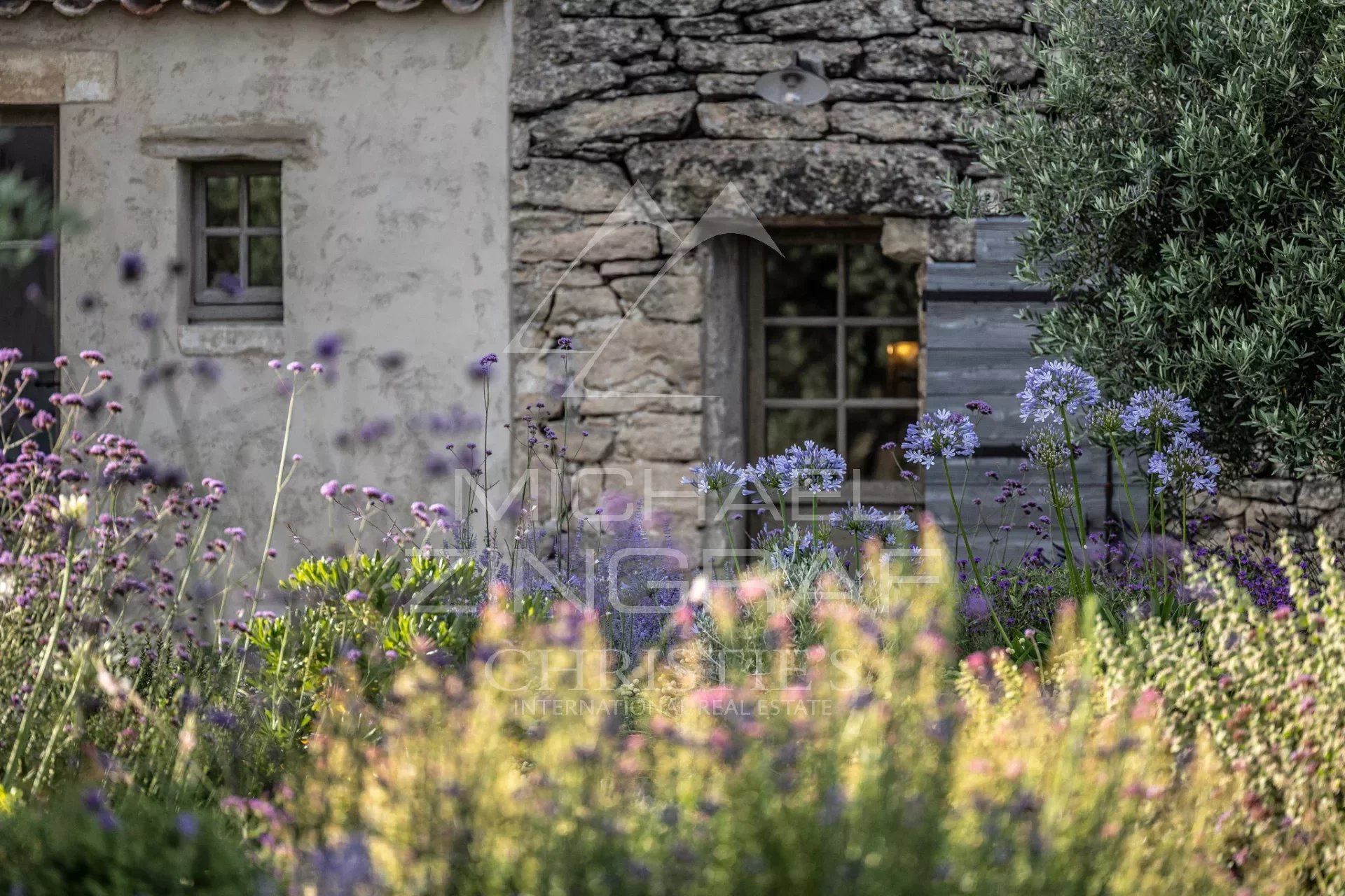 Casa nel Gordes, Vaucluse 12698726