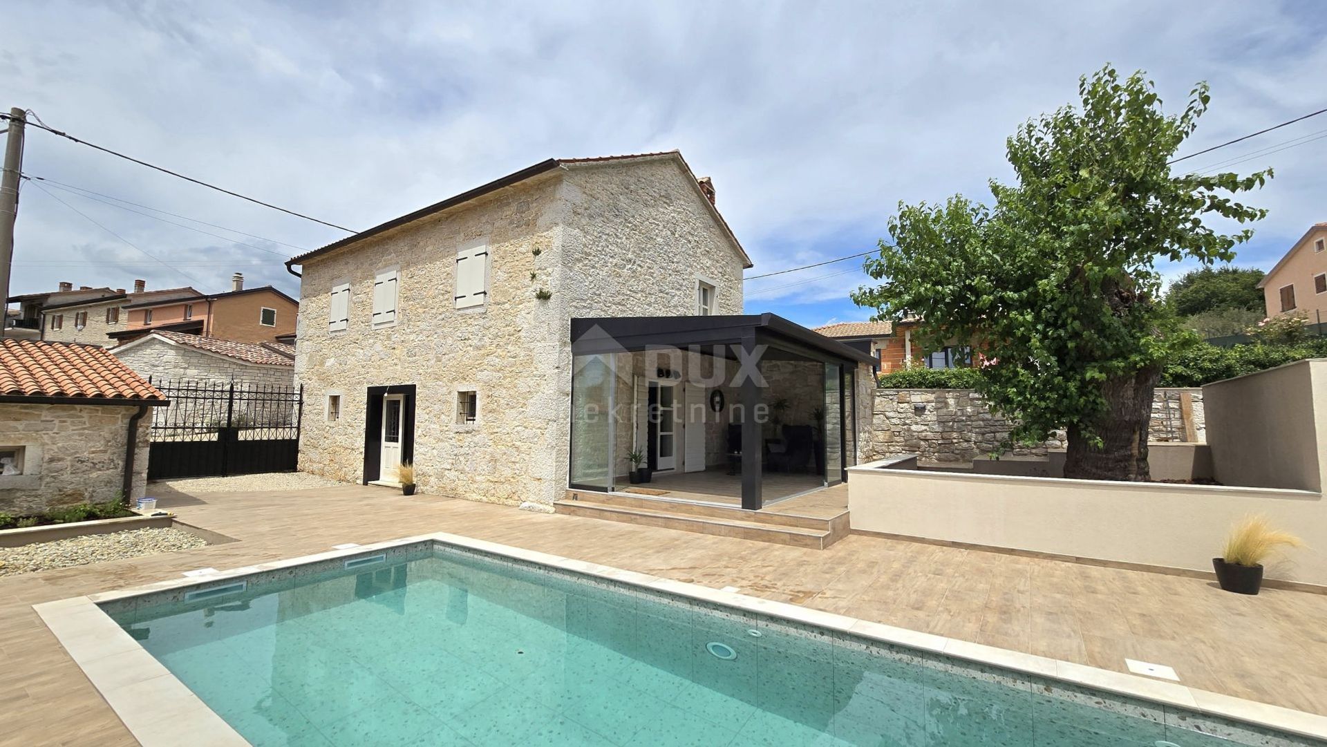 Hus i Višnjan, Istria County 12698974