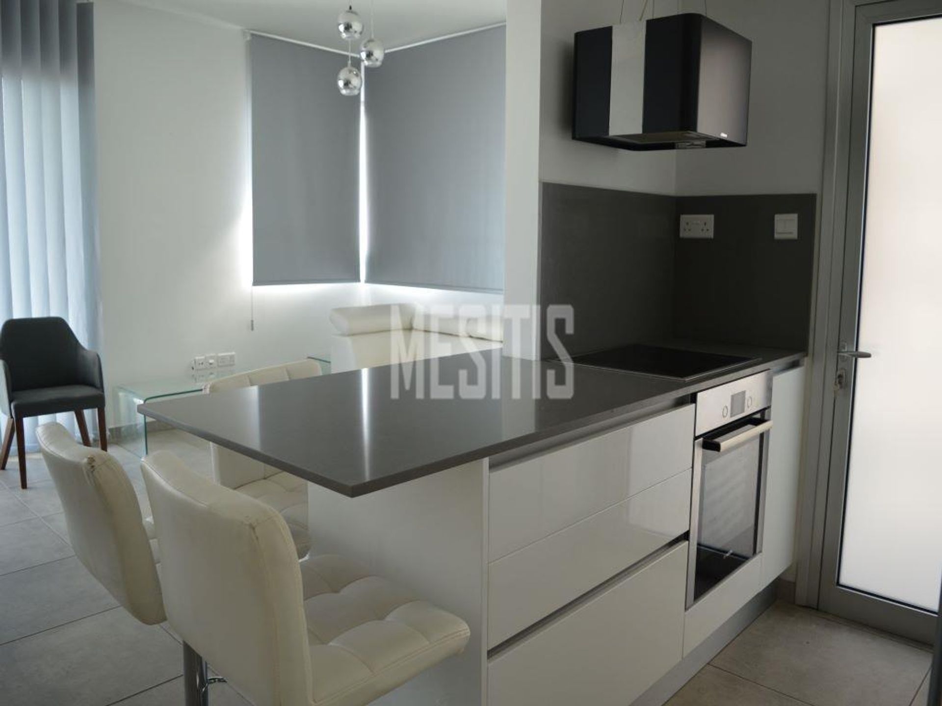 Condominium dans Strovolos, Nicosia 12699175