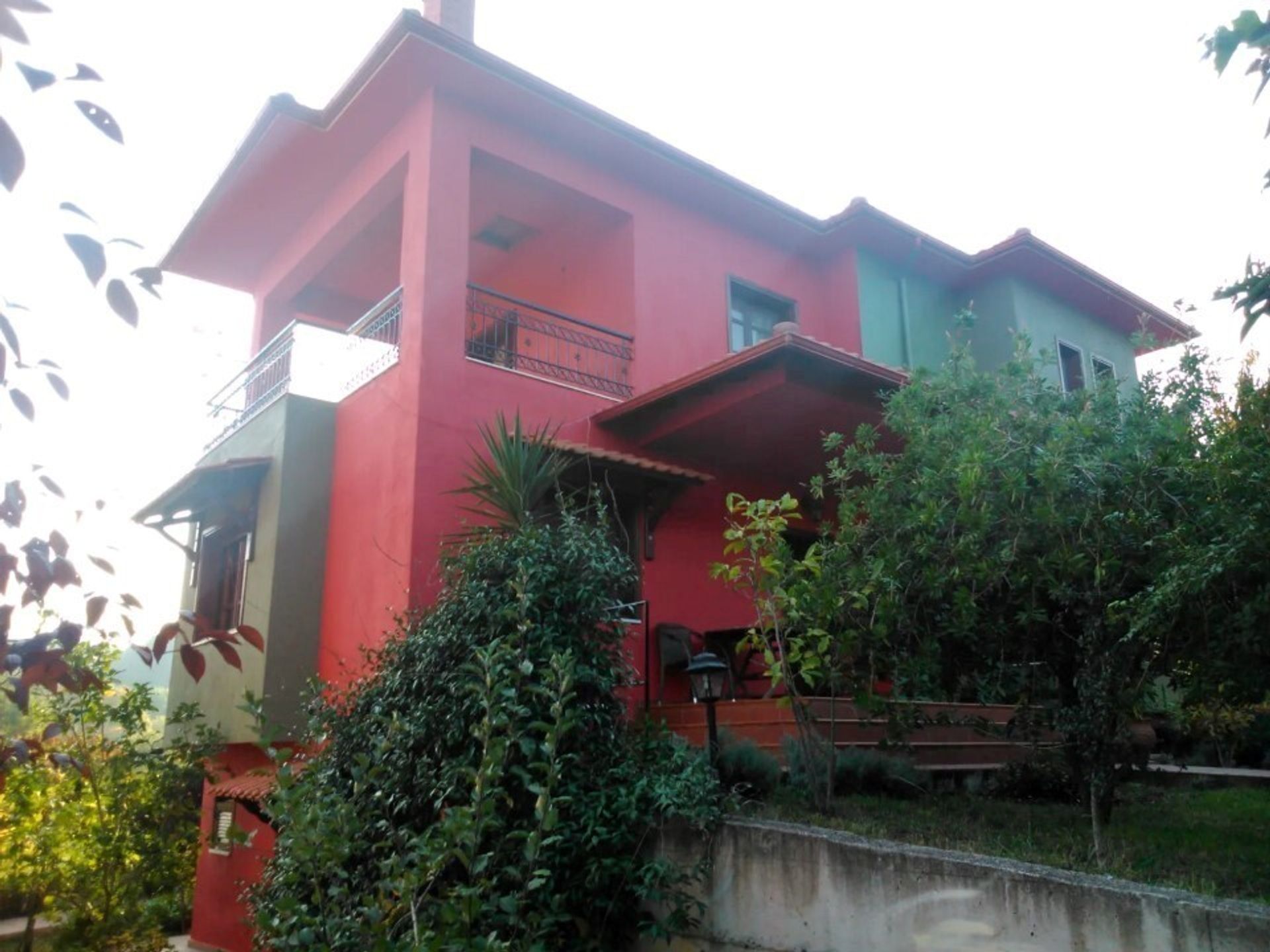 rumah dalam ,  12702461