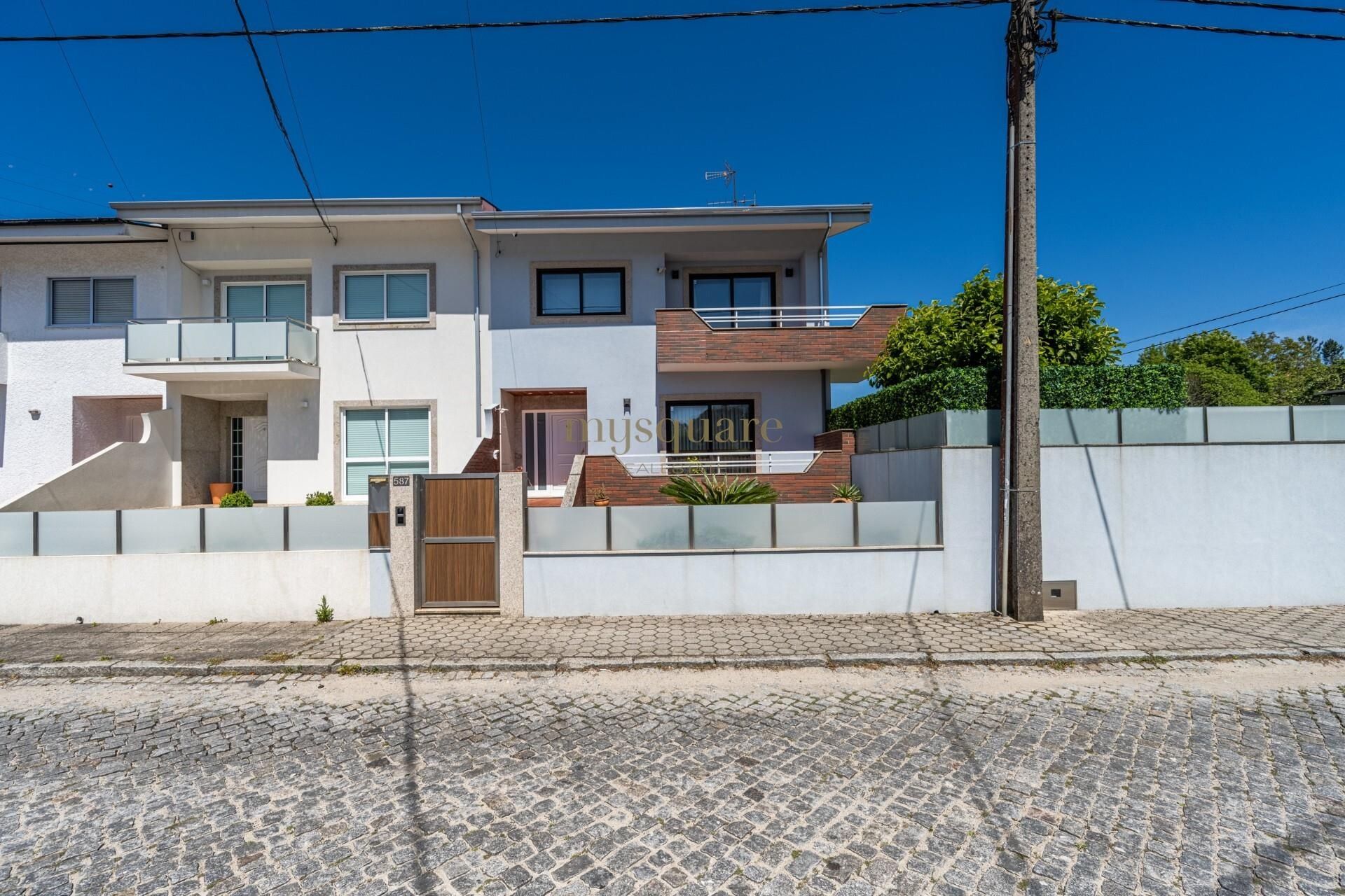 Haus im Pedroso, Porto 12702635