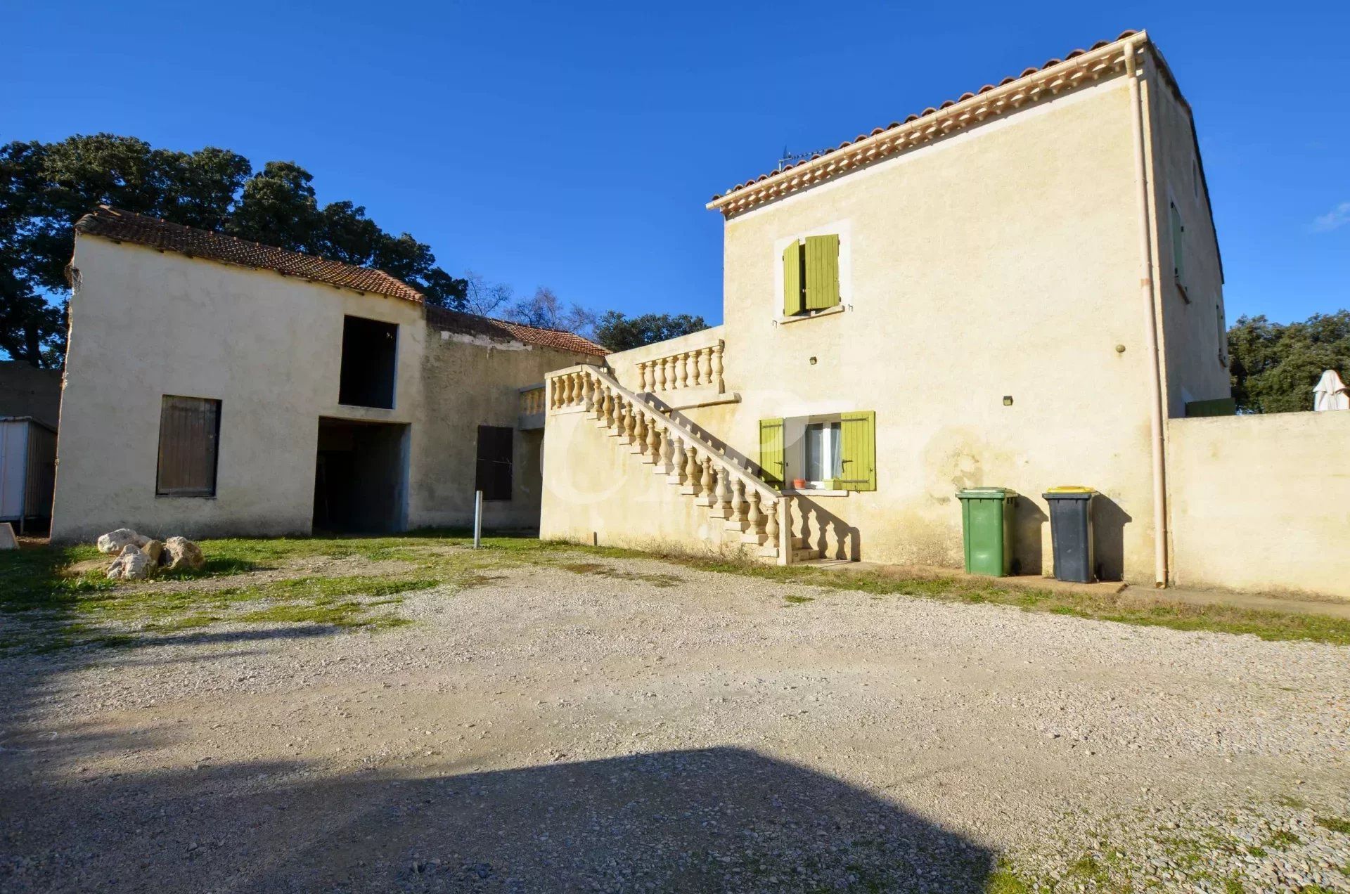 σπίτι σε Sorgues, Provence-Alpes-Cote d'Azur 12703066