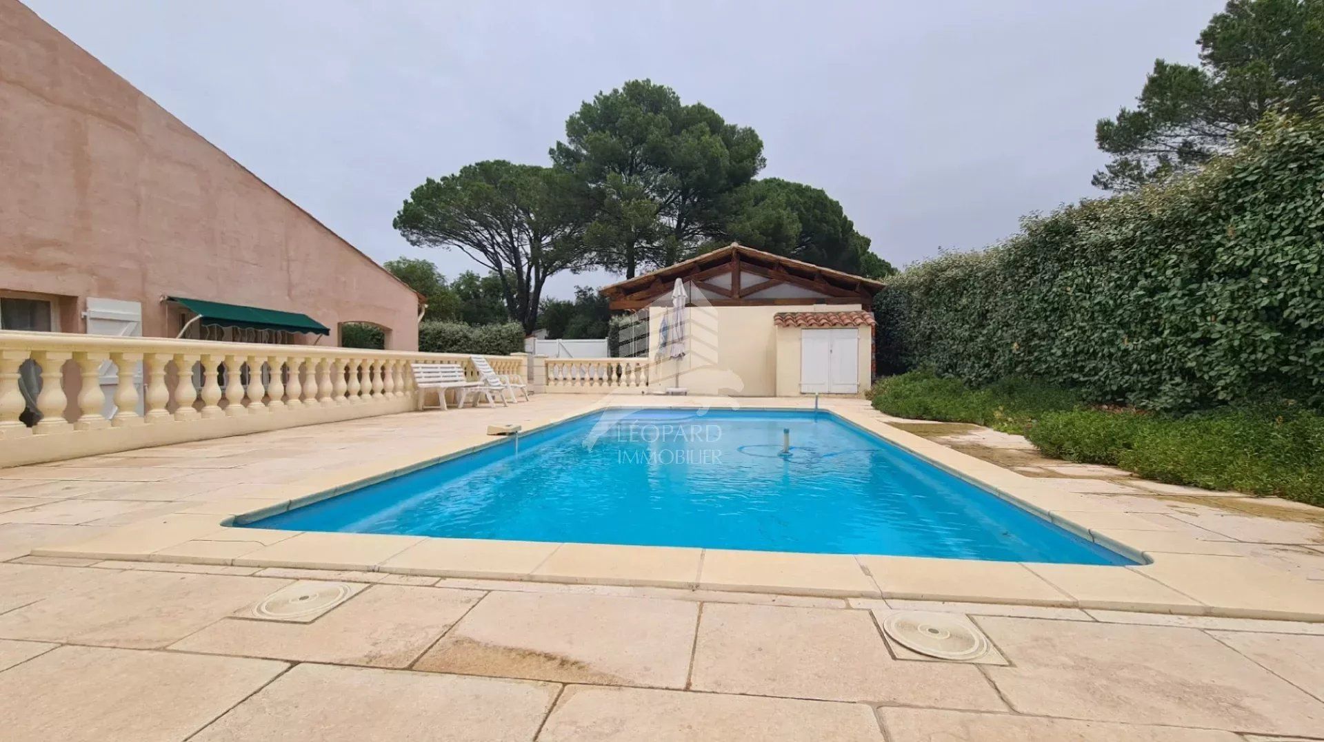 Residenziale nel Roquebrune-sur-Argens, Var 12703097