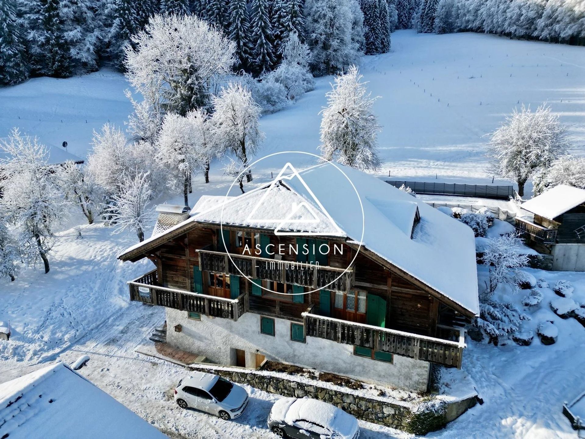 rumah dalam Morzine, Haute-Savoie 12703115