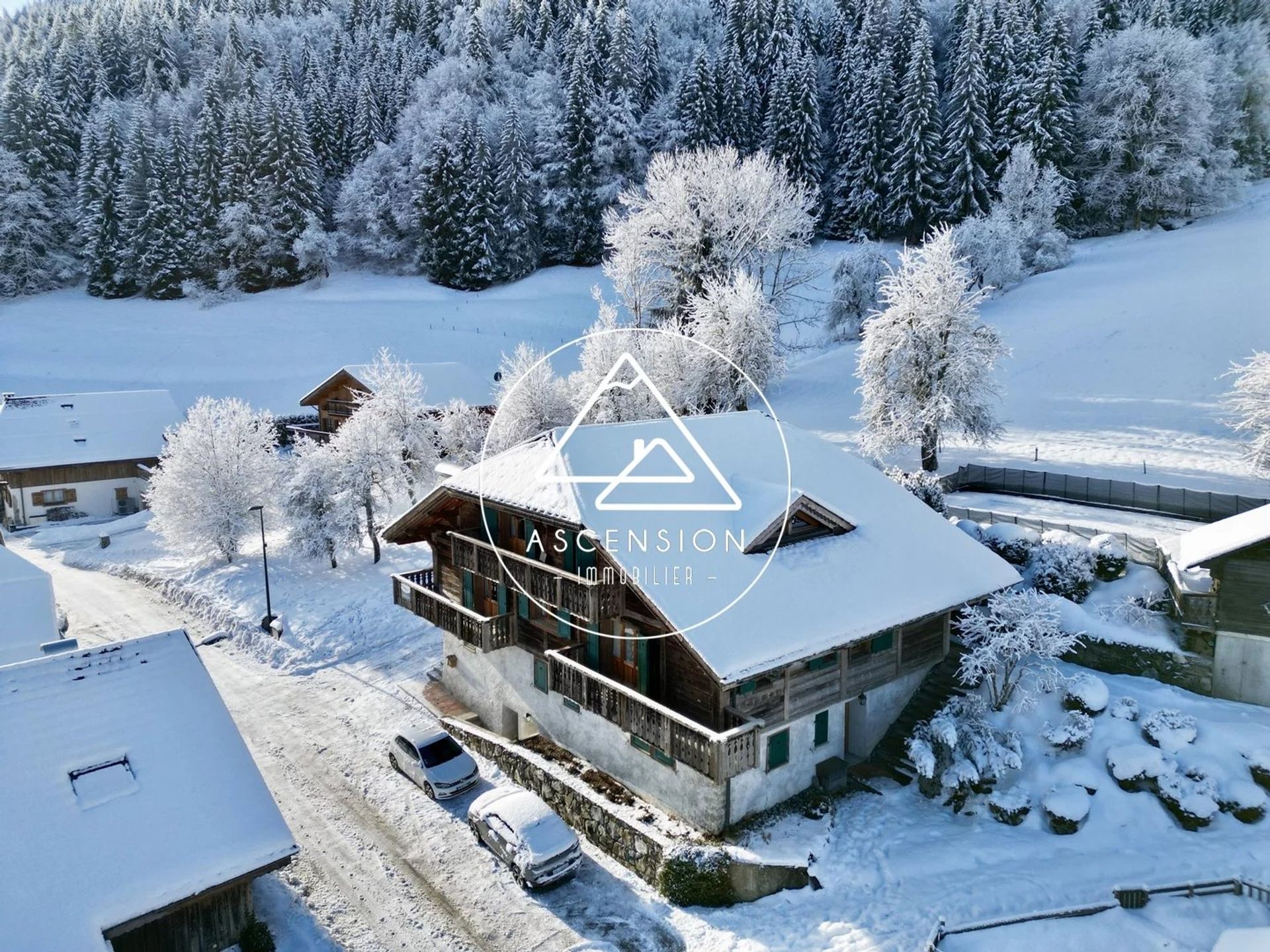 rumah dalam Morzine, Haute-Savoie 12703115