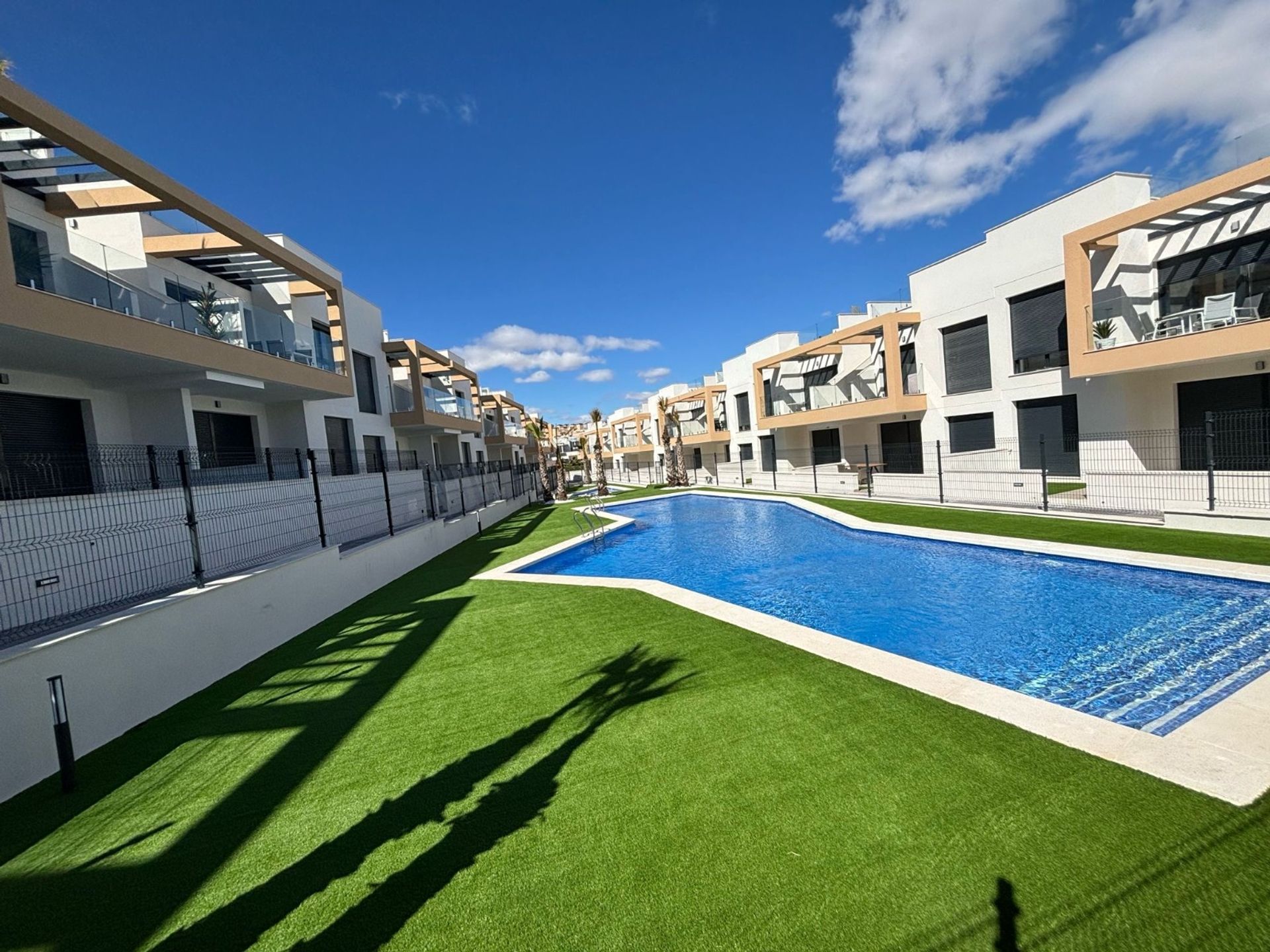 Condominium in Orihuela, Comunidad Valenciana 12705678