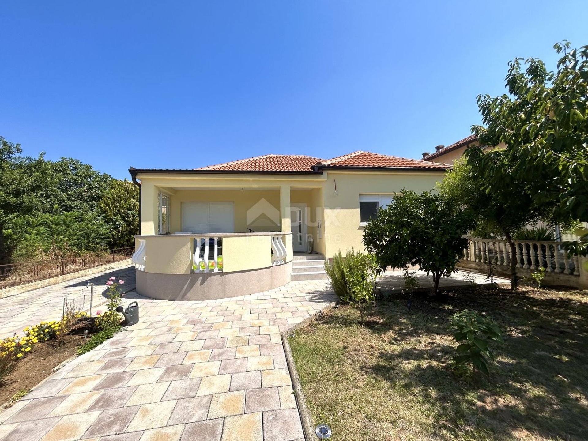 Hus i Privlaka, Zadar County, Zadar County 12706647