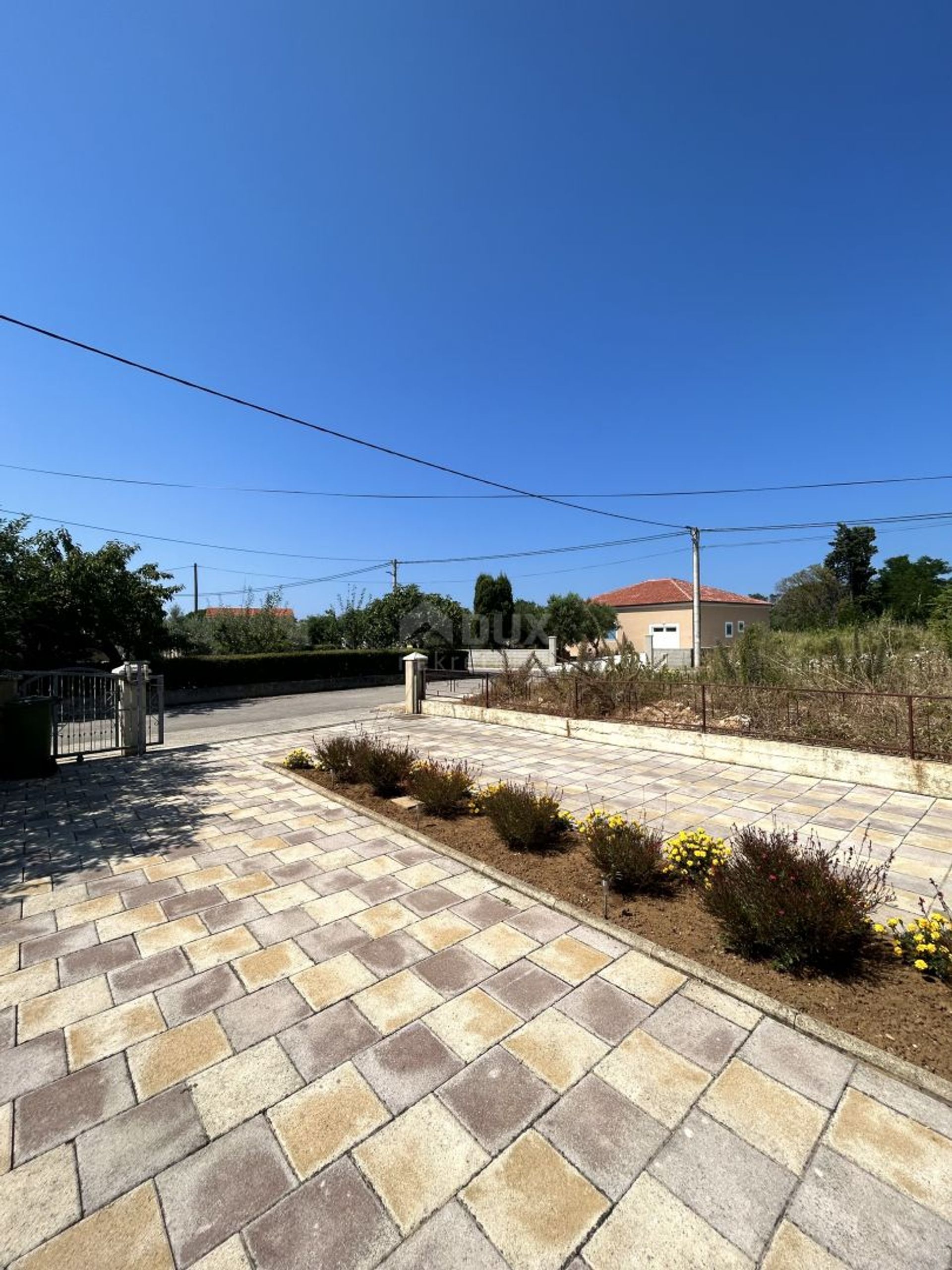 Hus i Privlaka, Zadar County, Zadar County 12706647