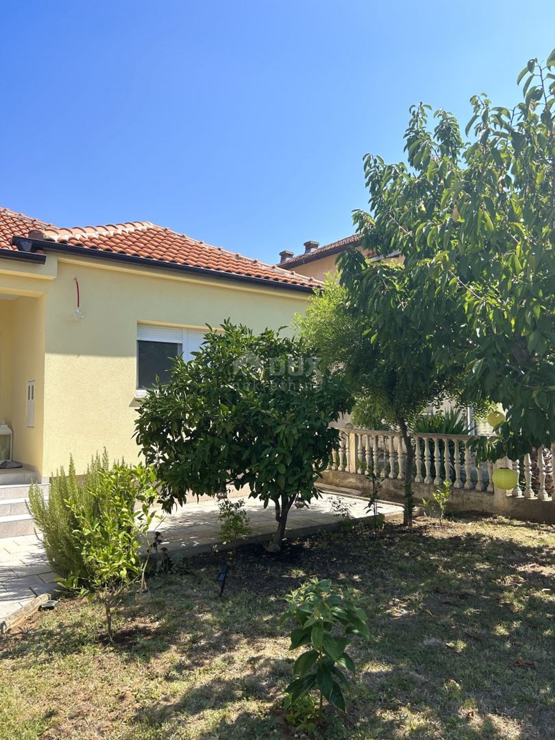 Hus i Privlaka, Zadar County, Zadar County 12706647