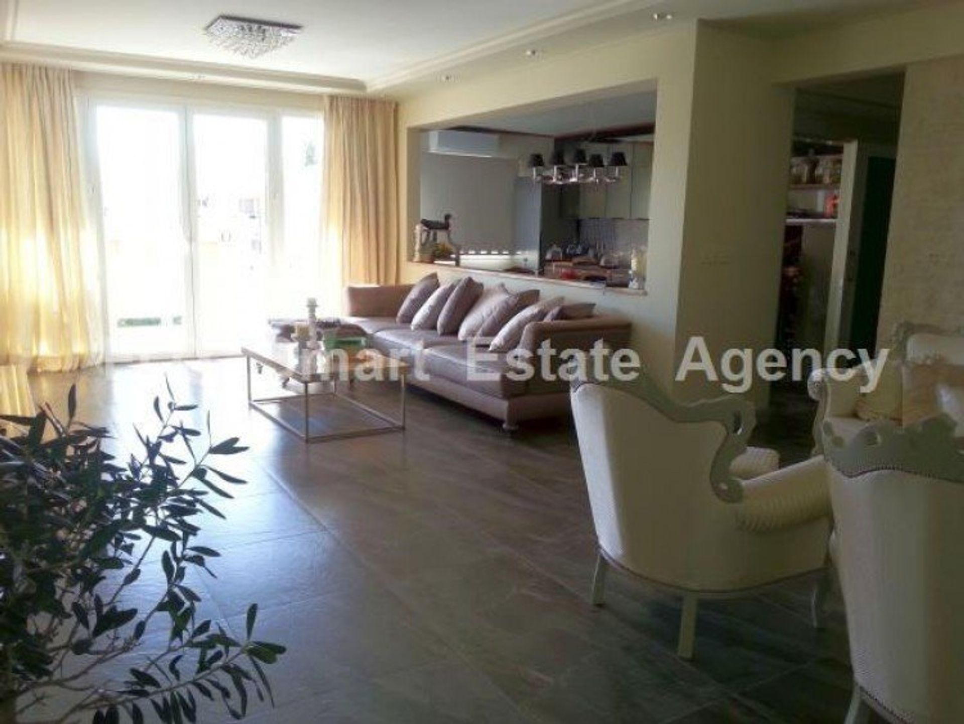 Condominium in Agios Tychon, Larnaka 12708677